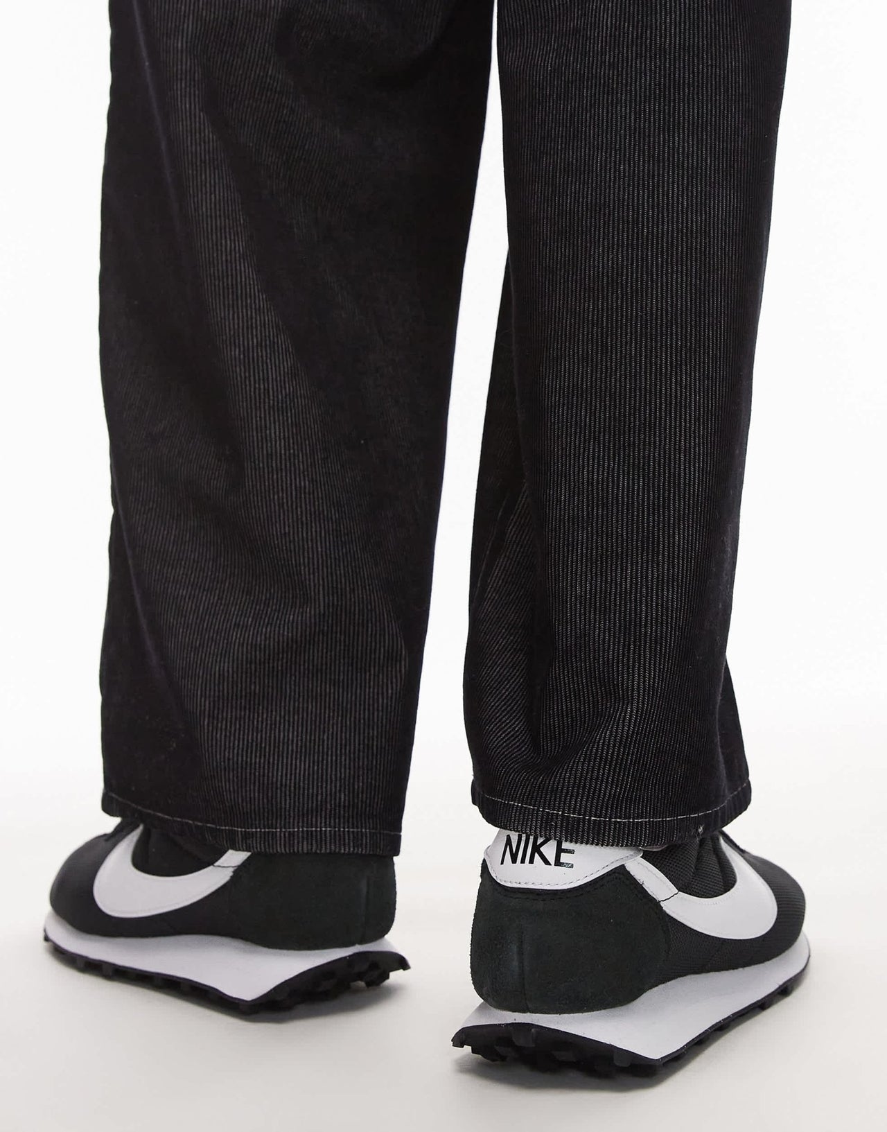 Nike LD-1000 trainers in black - ASOS Sample Sale