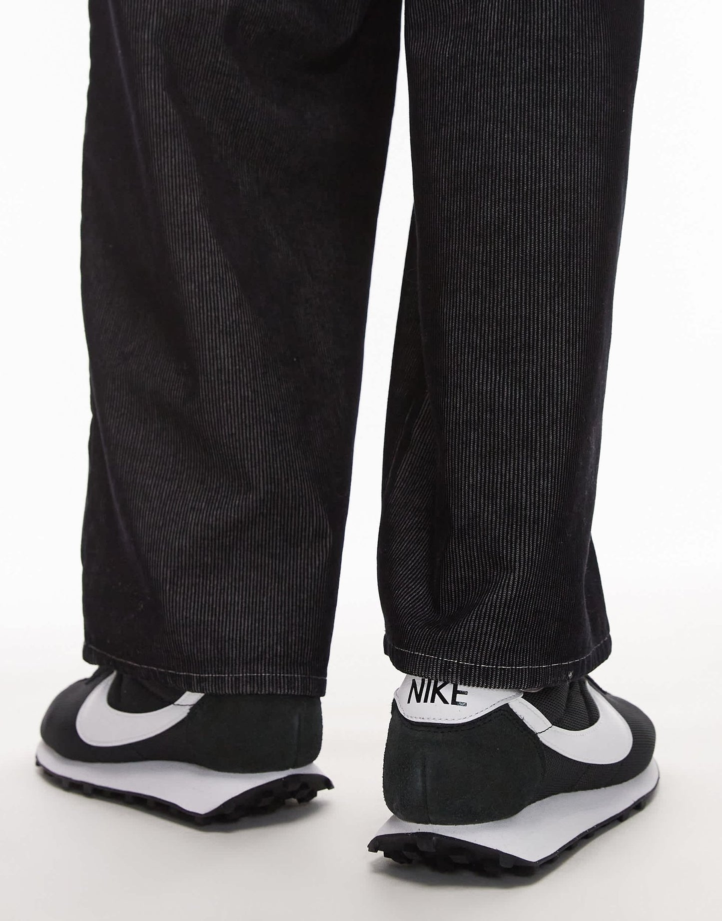 Nike LD-1000 trainers in black - ASOS Sample Sale