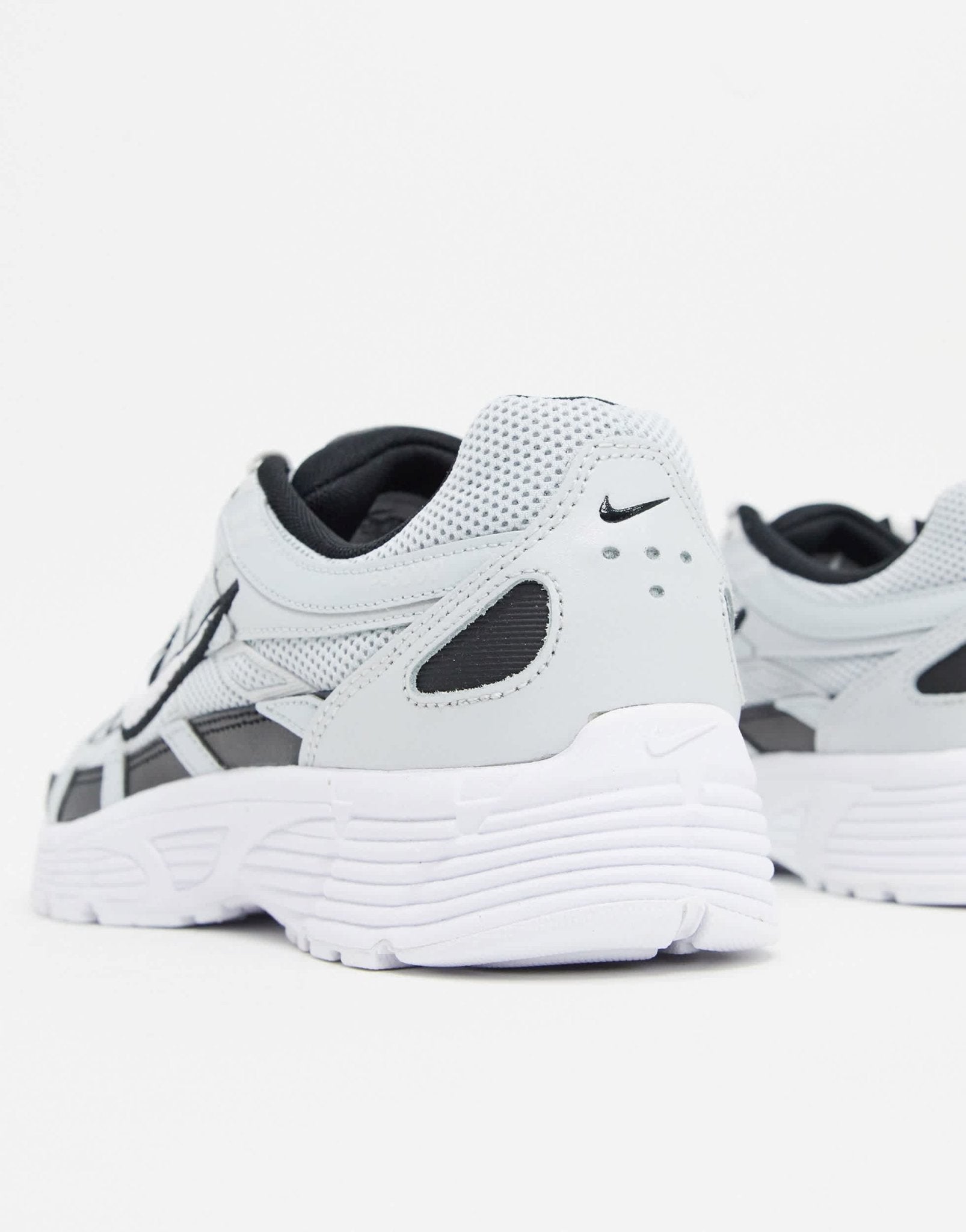 Nike P - 6000 trainers in silver - ASOS Sample Sale