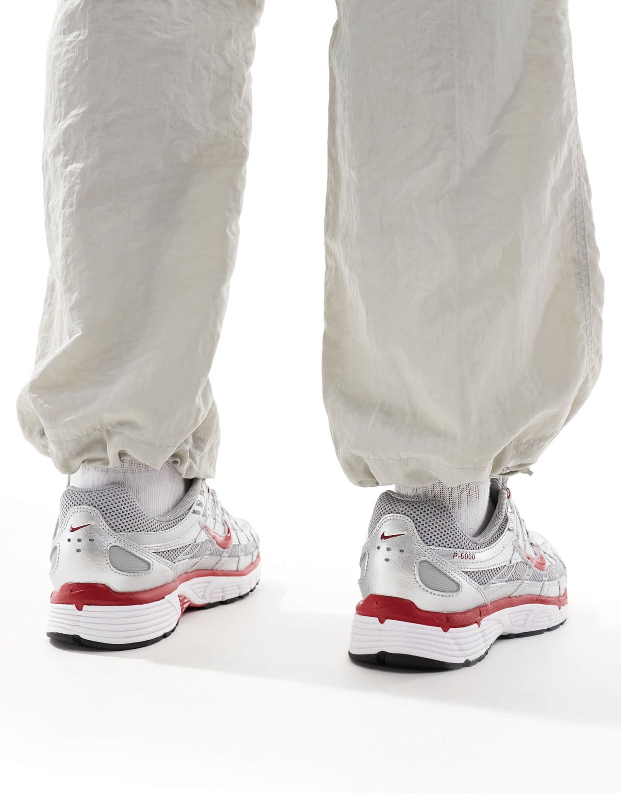 Nike P - 6000 unisex trainers in metallic silver and red - ASOS Sample Sale