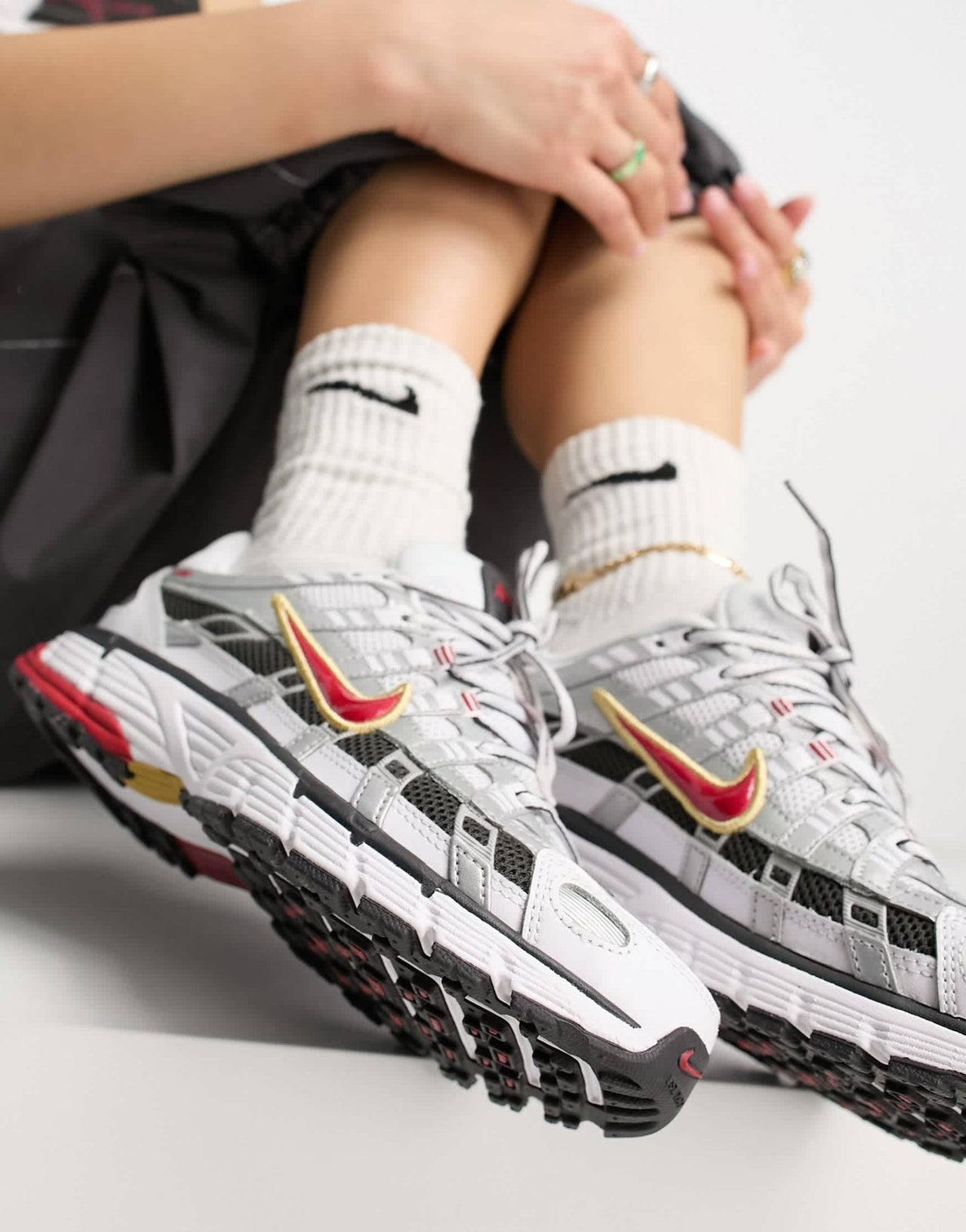 Nike P-6000 unisex trainers in varsity red and silver - ASOS Sample Sale