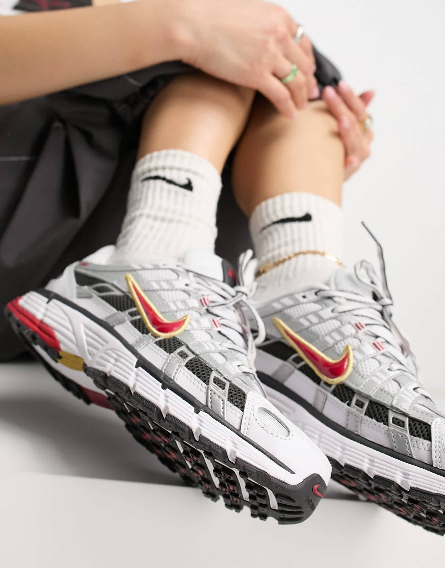 Nike P-6000 unisex trainers in varsity red and silver - ASOS Sample Sale