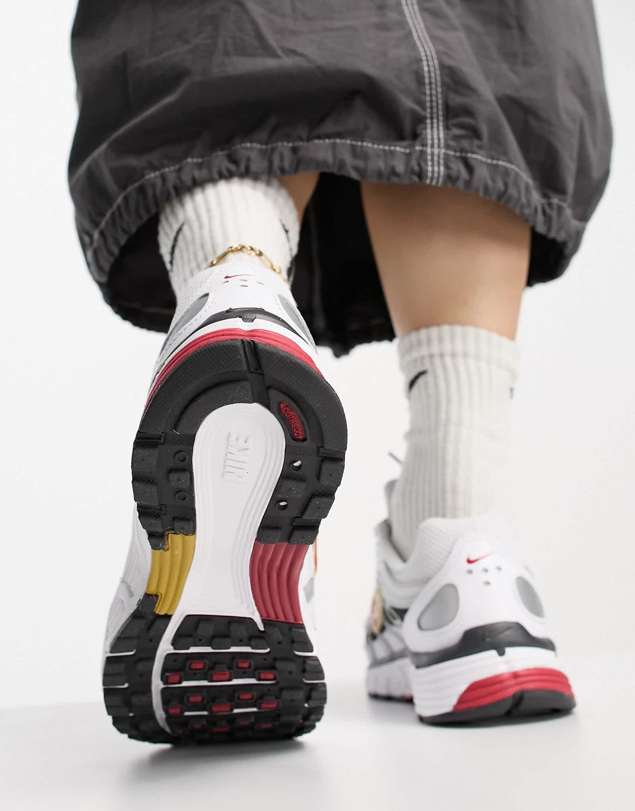 Nike P-6000 unisex trainers in varsity red and silver - ASOS Sample Sale