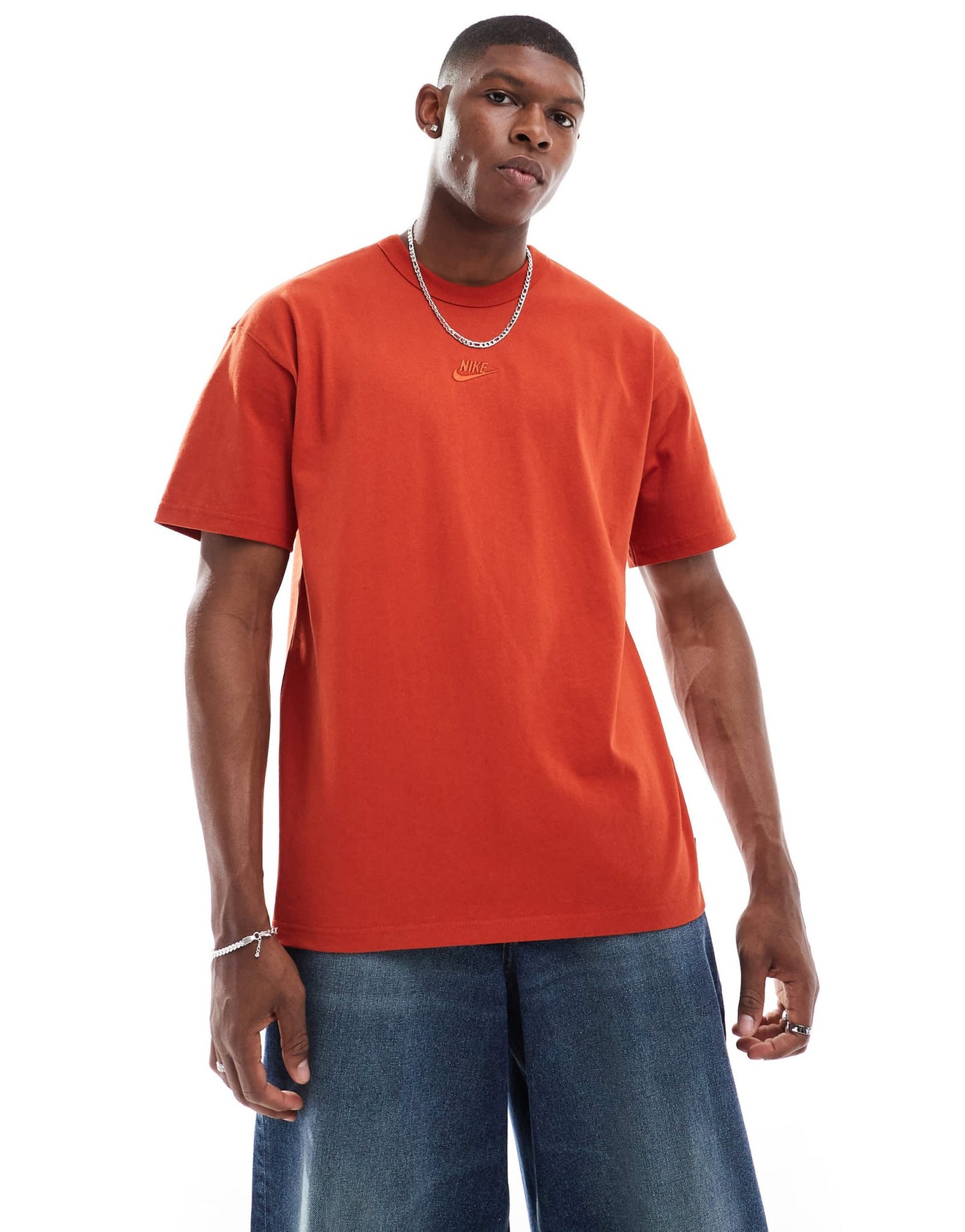 Nike Premium Essentials oversized t-shirt in red - ASOS Sample Sale