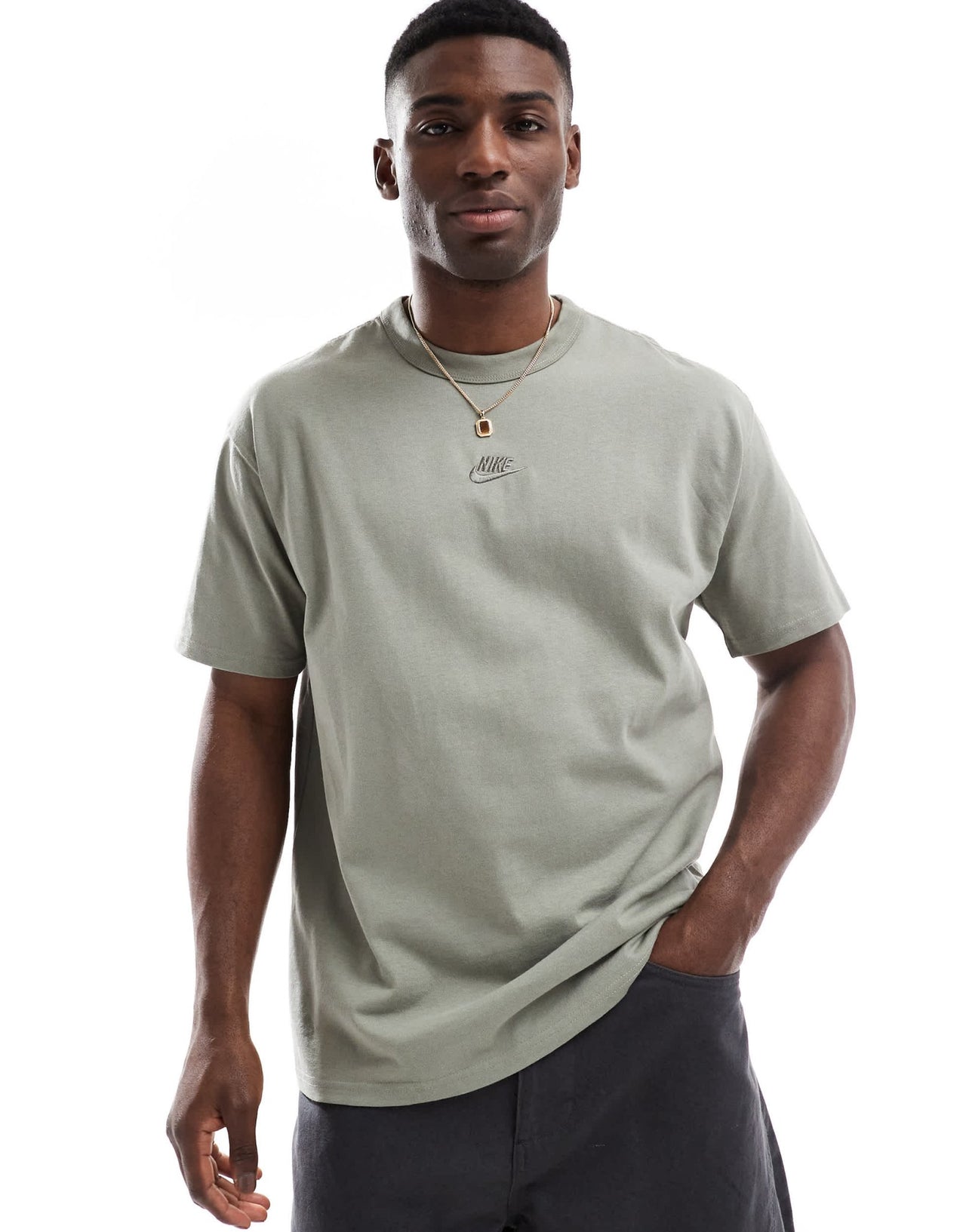 Nike Premium Essentials t-shirt in khaki - ASOS Sample Sale