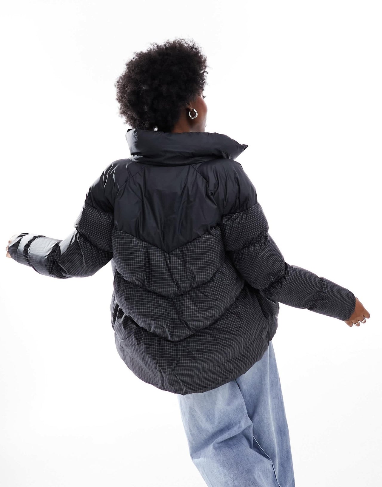 Nike puffer jacket in black - ASOS Sample Sale
