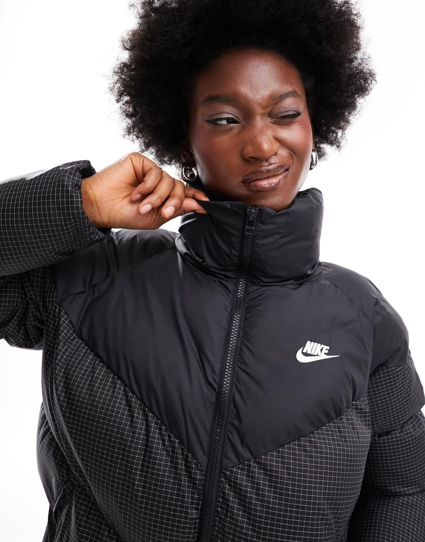 Nike puffer jacket in black - ASOS Sample Sale
