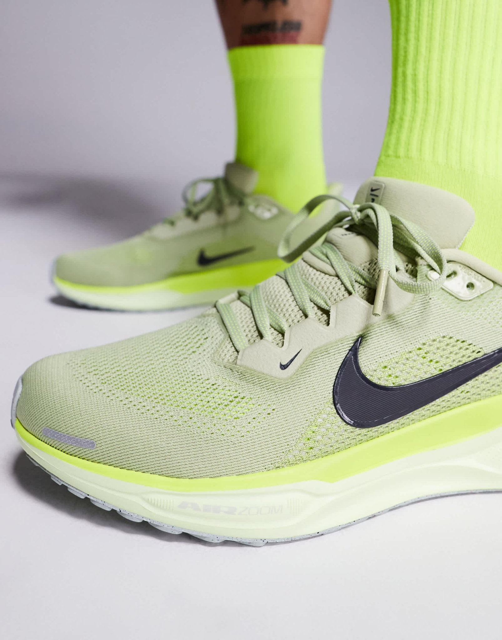 Nike Running Air Zoom Pegasus 41 trainers in green - ASOS Sample Sale