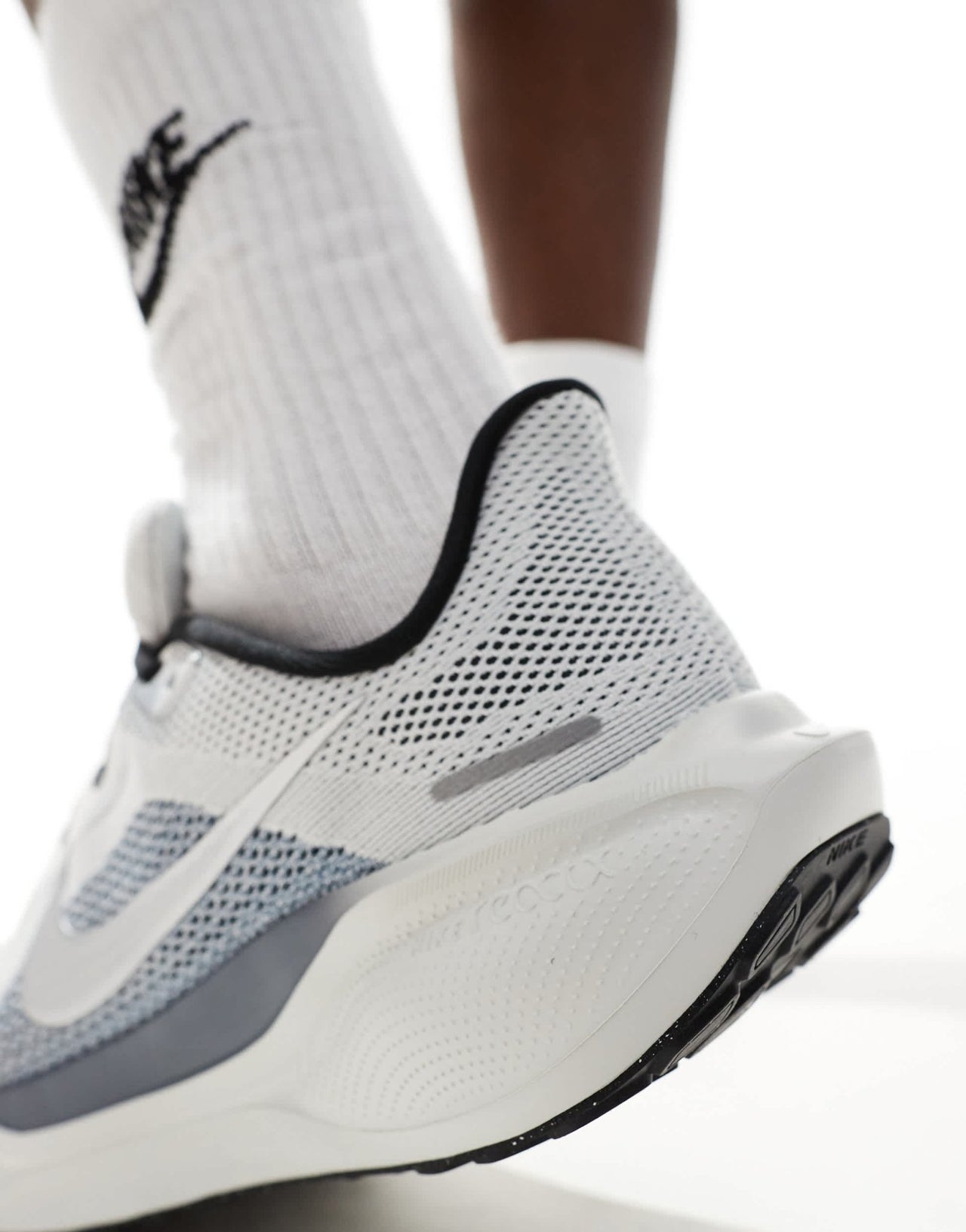 Nike Running Air Zoom Pegasus 41 trainers in grey - ASOS Sample Sale