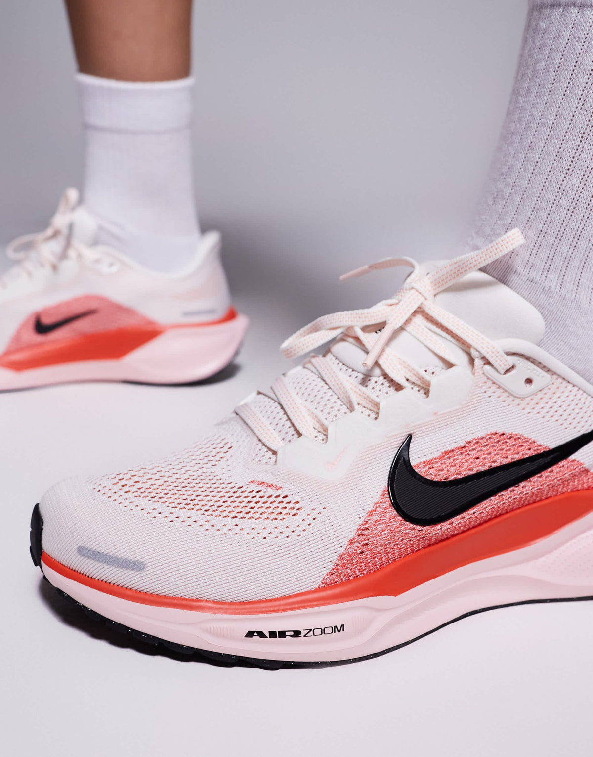 Nike Running Air Zoom Pegasus 41 trainers in white and pink - ASOS Sample Sale