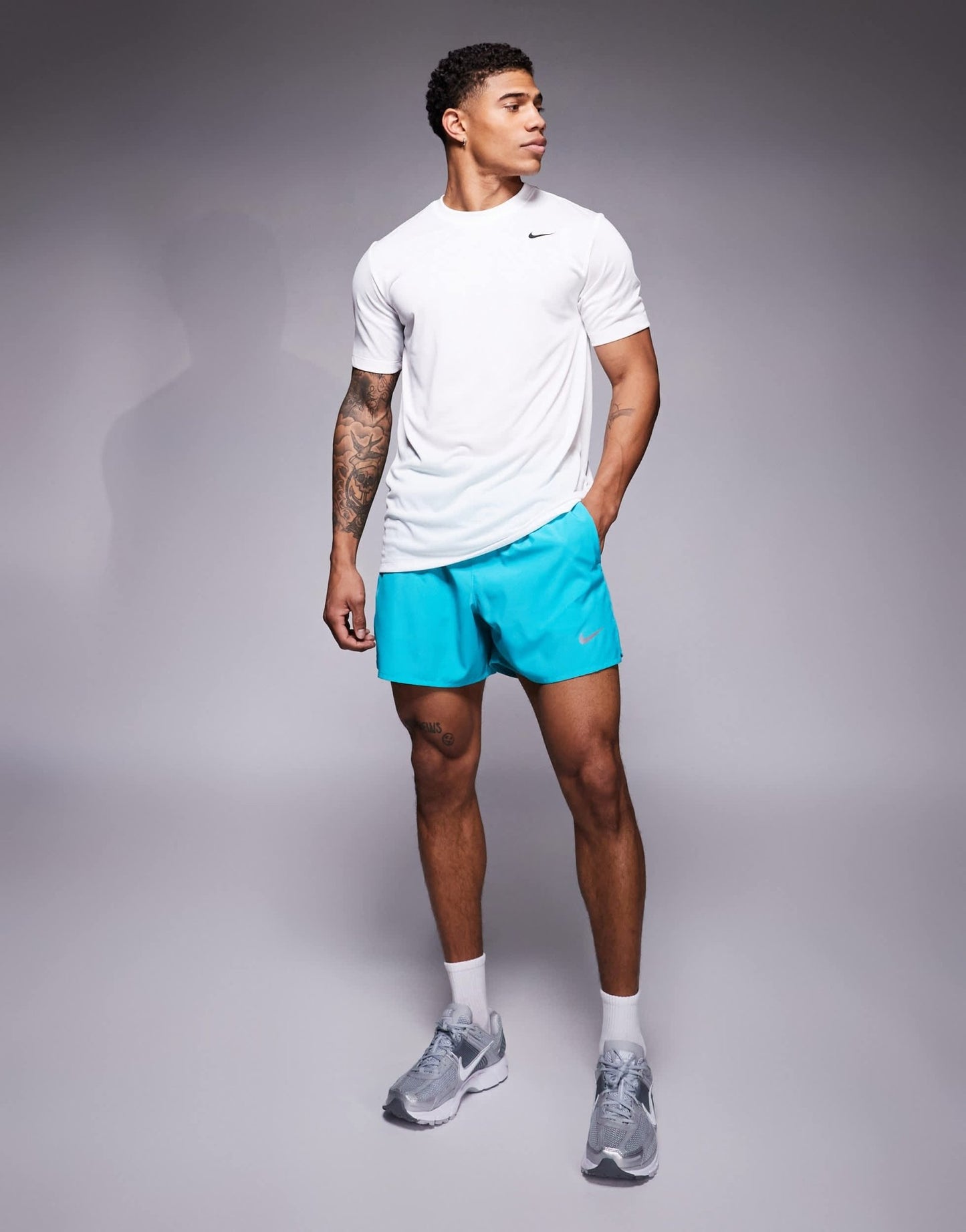 Nike Running Challenger Dri-FIT 5 inch shorts in blue - ASOS Sample Sale