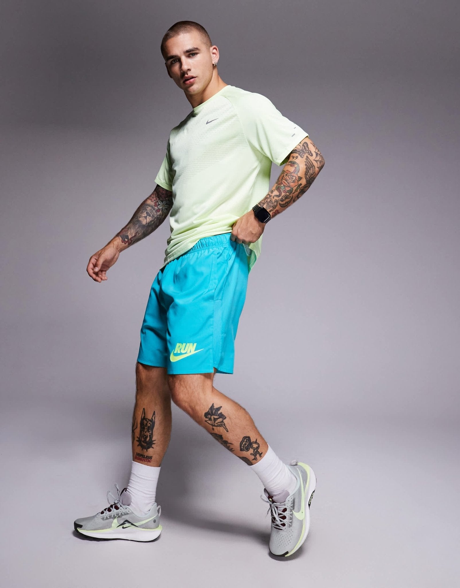 Nike Running Challenger Dri - FIT 7 inch shorts in blue - ASOS Sample Sale