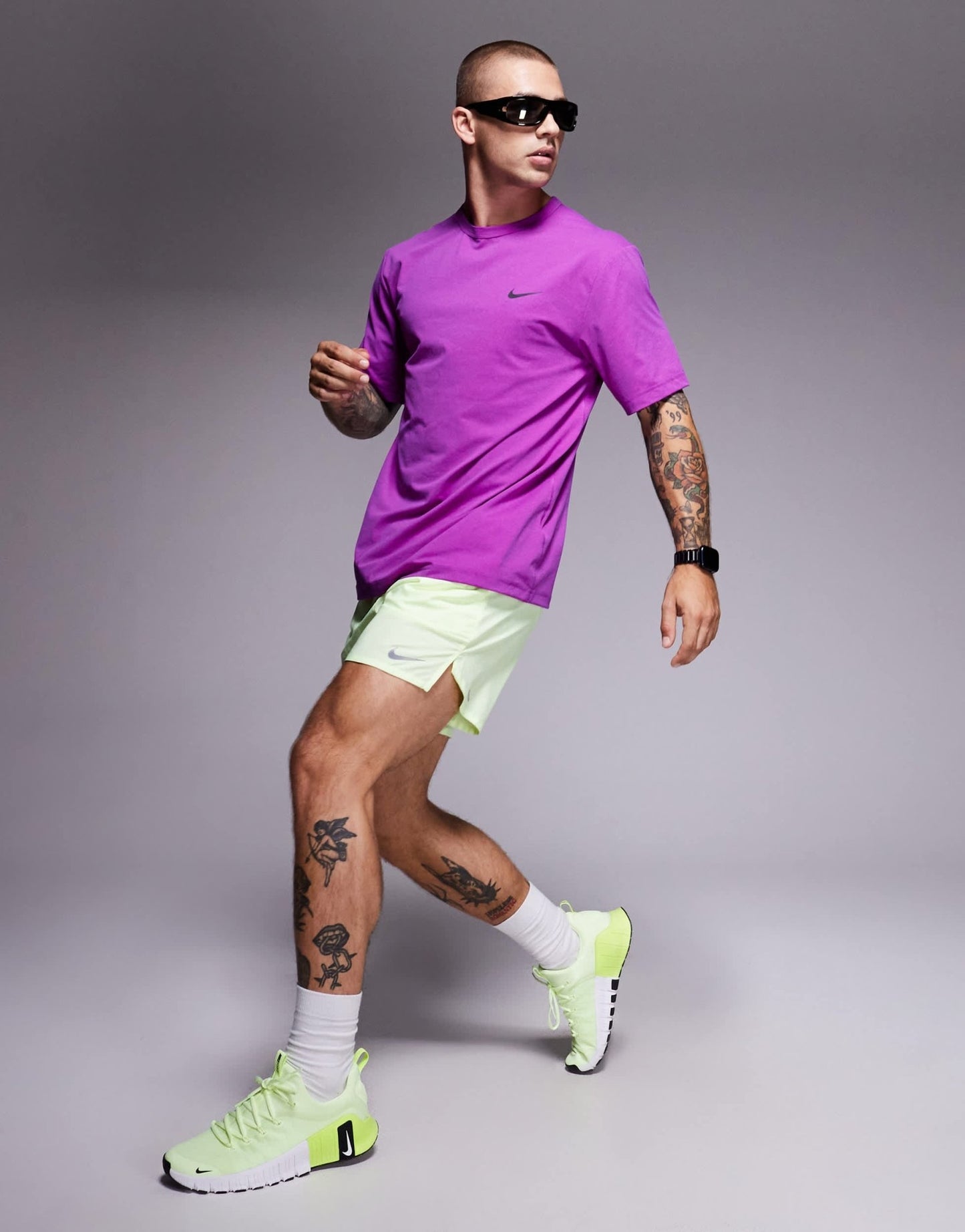 Nike Running Challenger Dri-FIT 7 inch shorts in green - ASOS Sample Sale