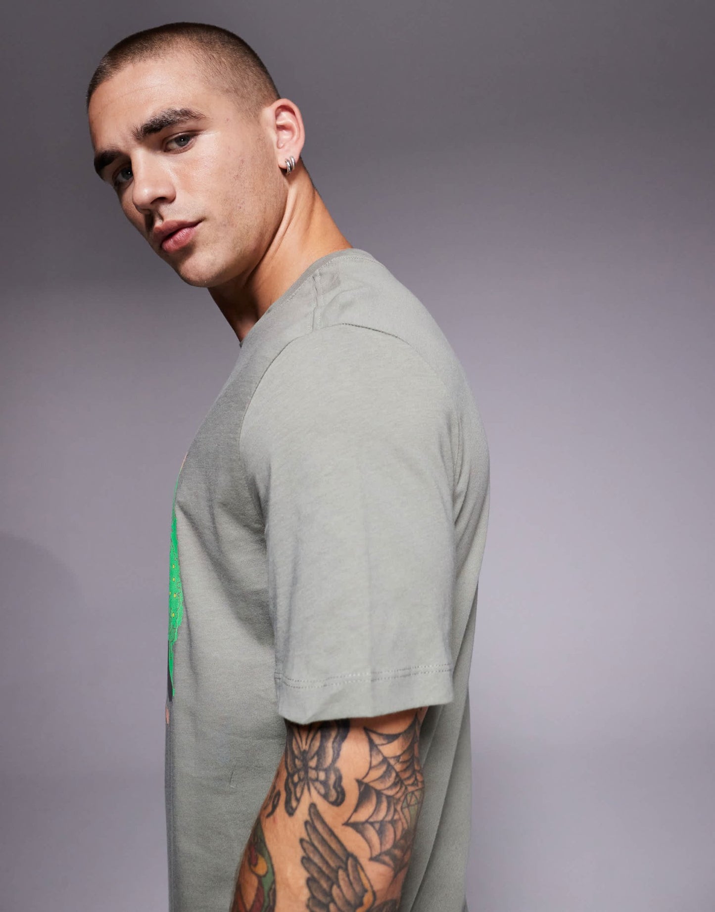 Nike Running graphic t-shirt in khaki - ASOS Sample Sale