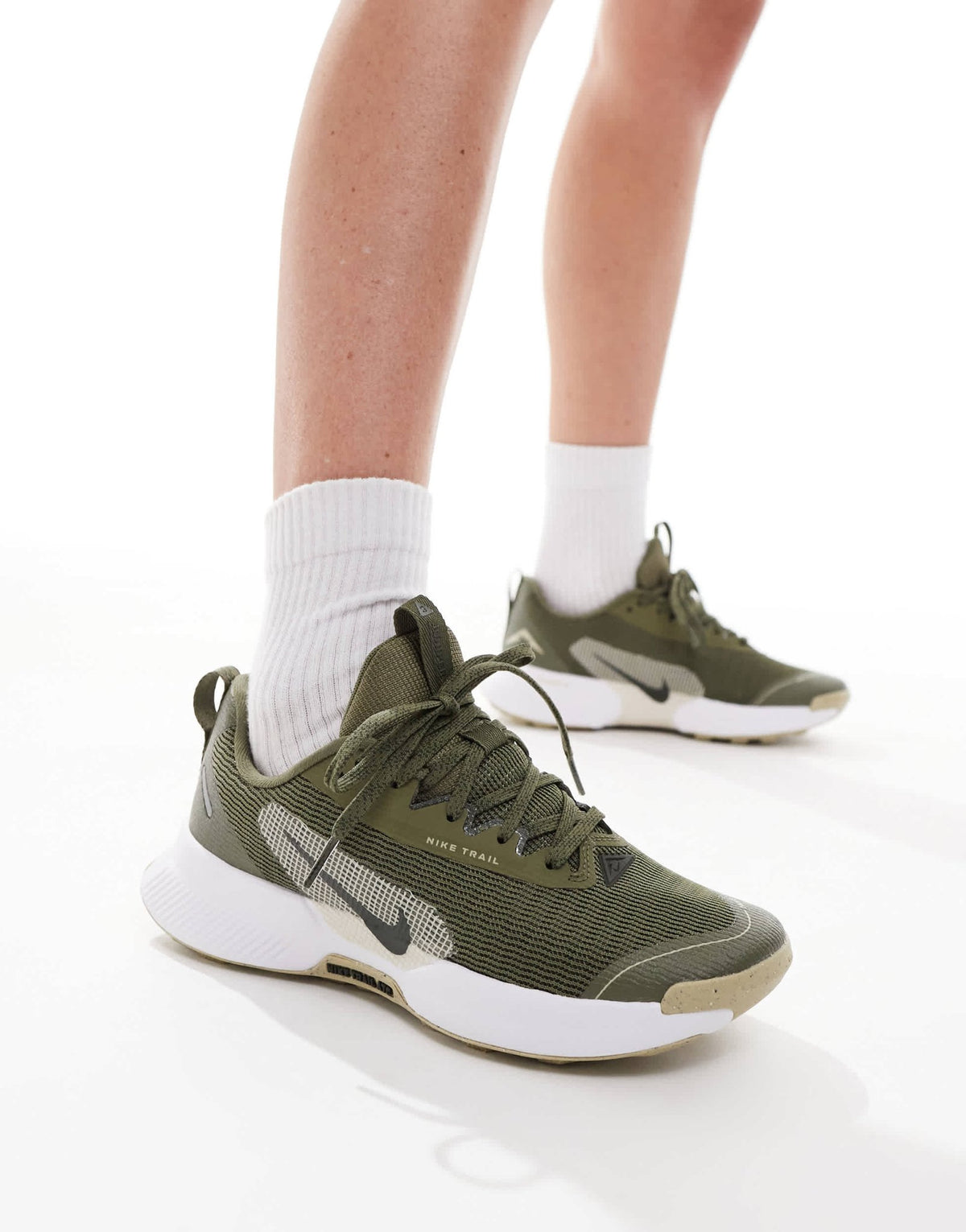 Nike Running Juniper Trail 3 trainers in khaki and white - ASOS Sample Sale