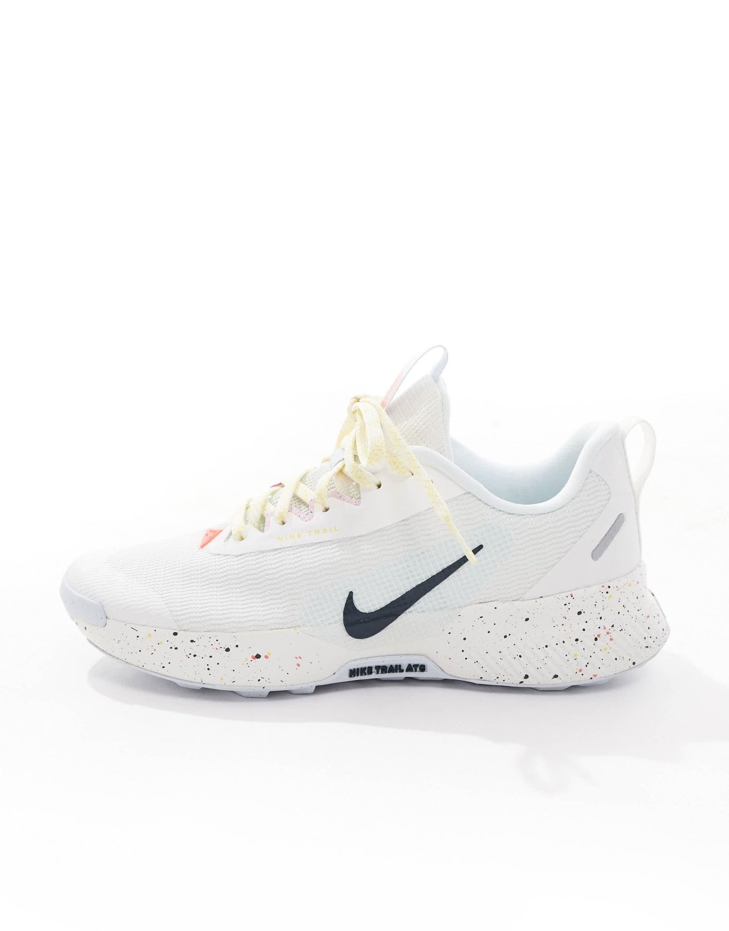 Nike Running Juniper Trail 3 trainers in white - ASOS Sample Sale