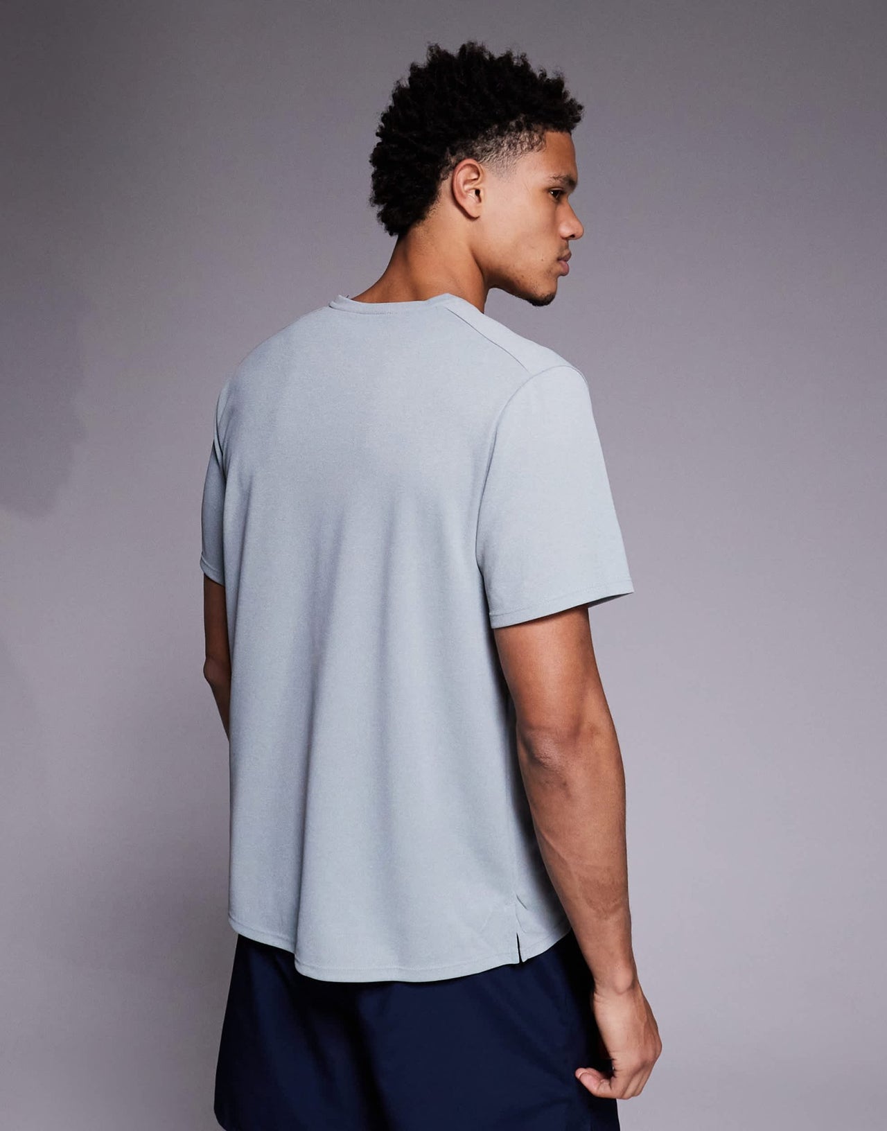 Nike Running Miler Dri - FIT t-shirt in grey - ASOS Sample Sale