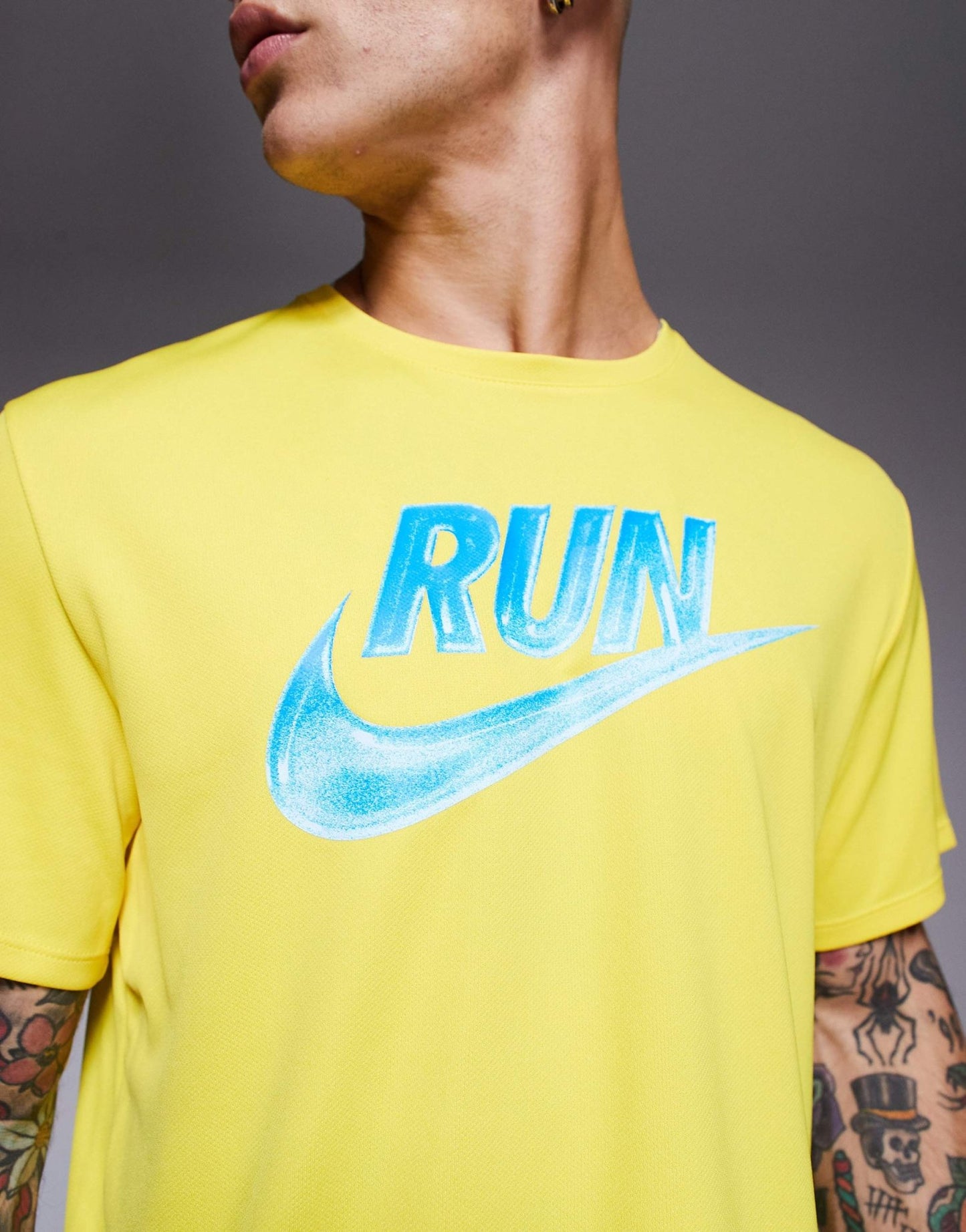 Nike Running Miler Run Energy t-shirt in yellow - ASOS Sample Sale