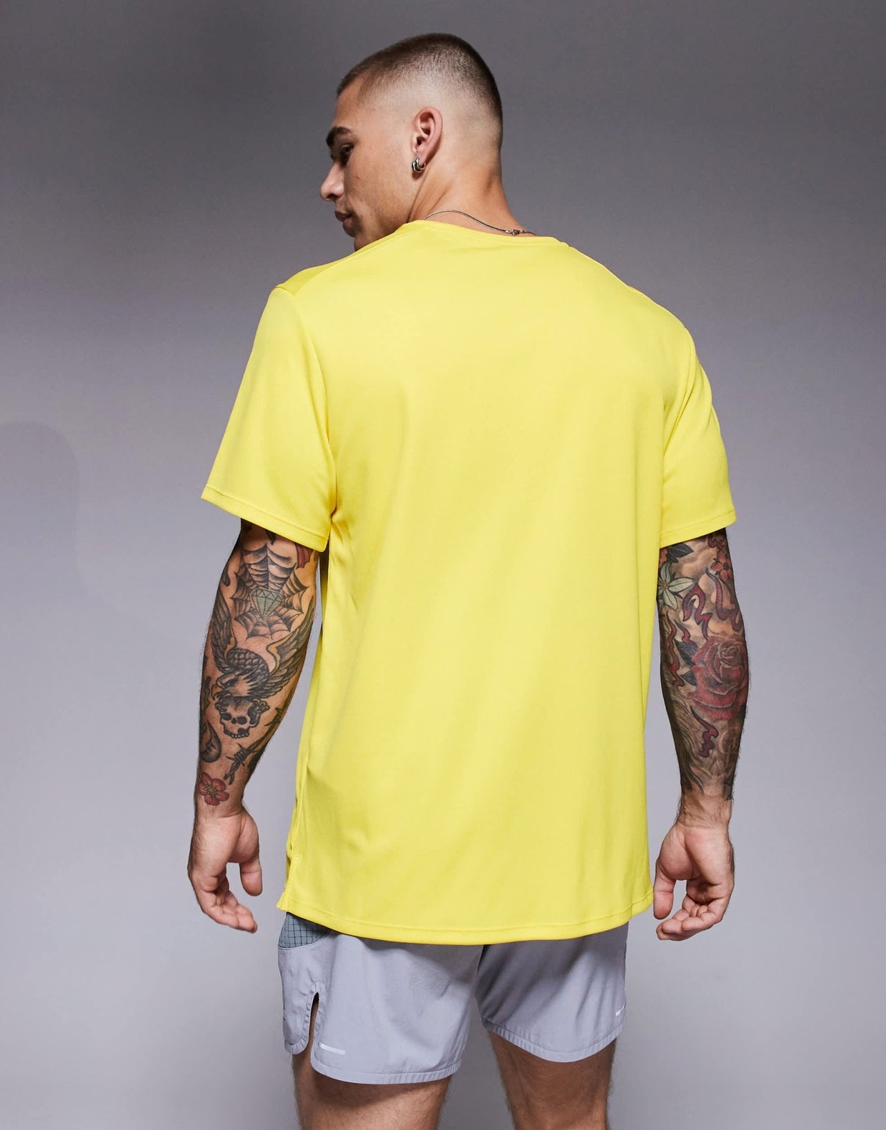 Nike Running Miler Run Energy t-shirt in yellow - ASOS Sample Sale