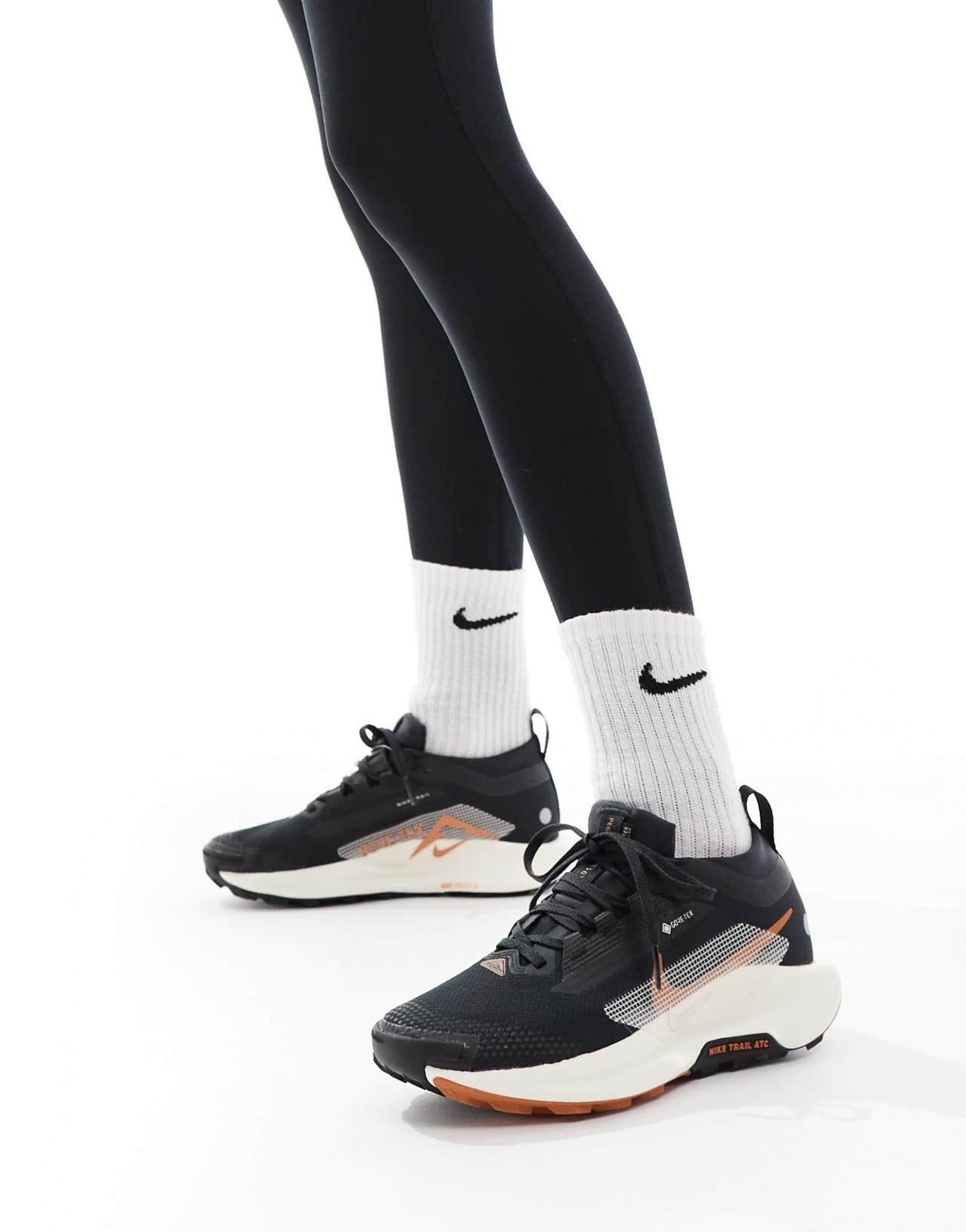 Nike Running ReactX Pegasus Trail 5 Gore - TEX trainers in black - ASOS Sample Sale