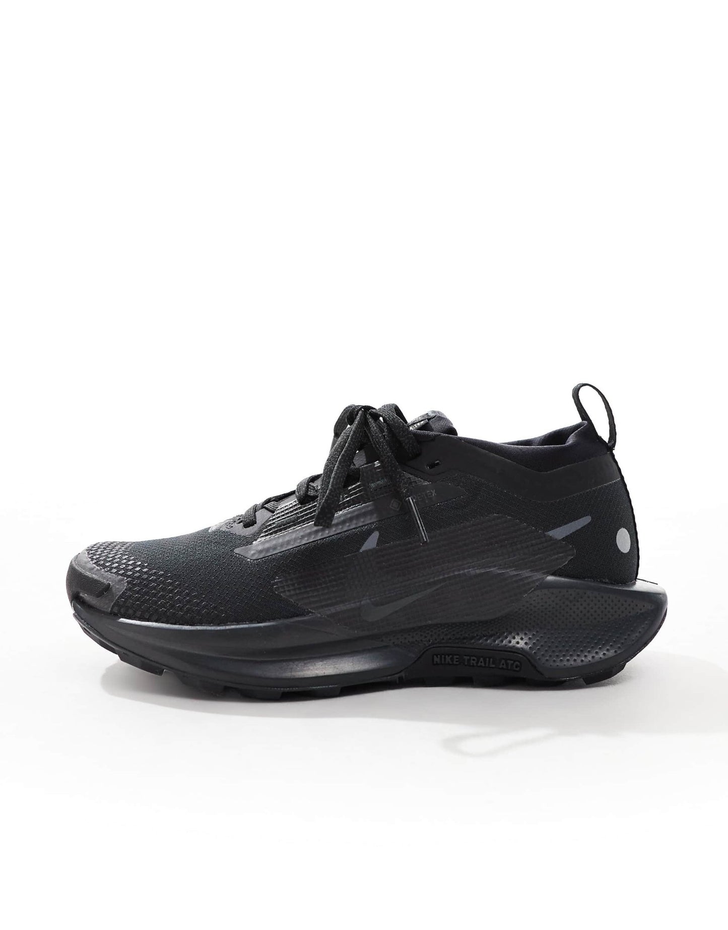 Nike Running ReactX Pegasus Trail 5 Gore - Tex trainers in black - ASOS Sample Sale