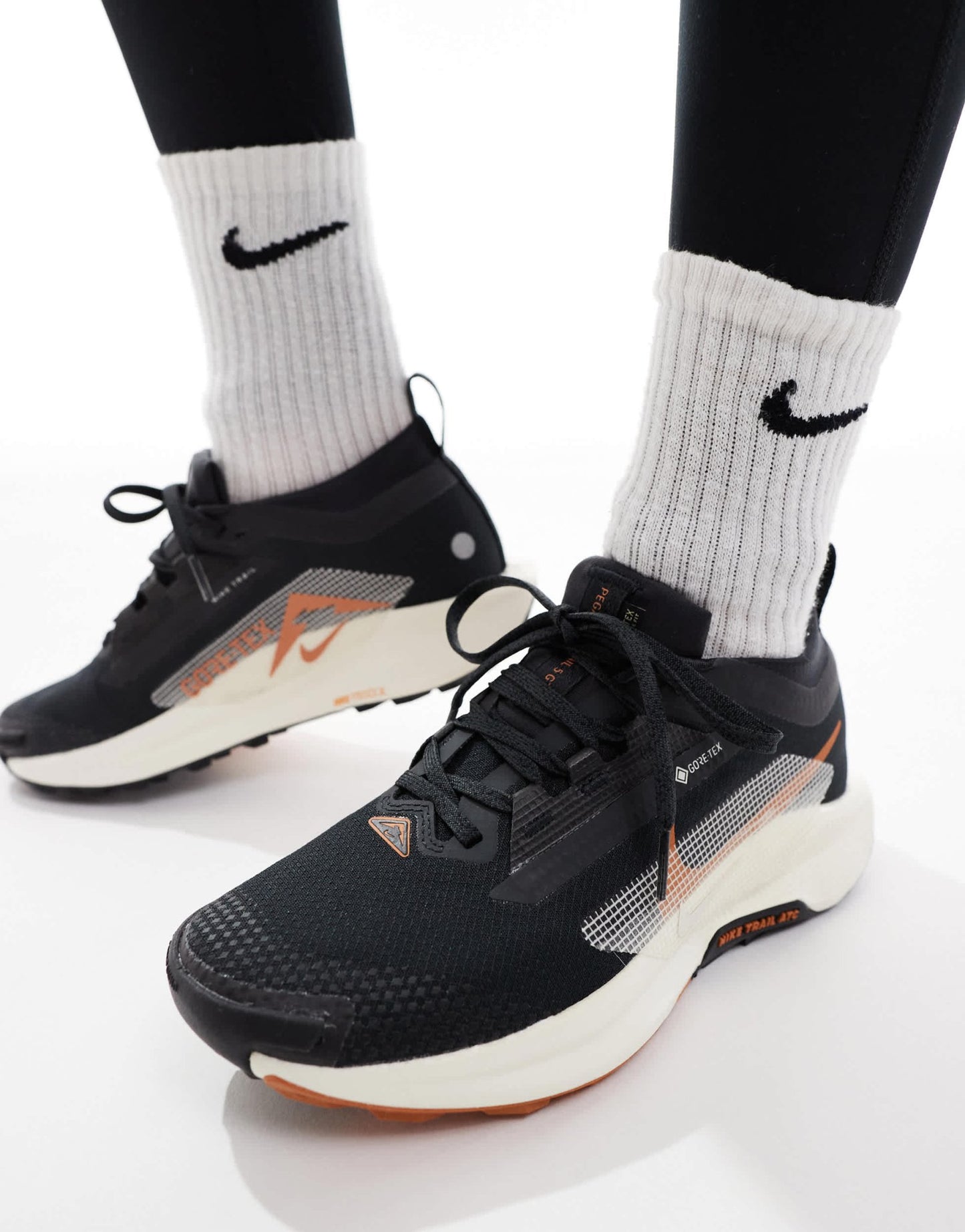 Nike Running ReactX Pegasus Trail 5 Gore - TEX trainers in black - ASOS Sample Sale