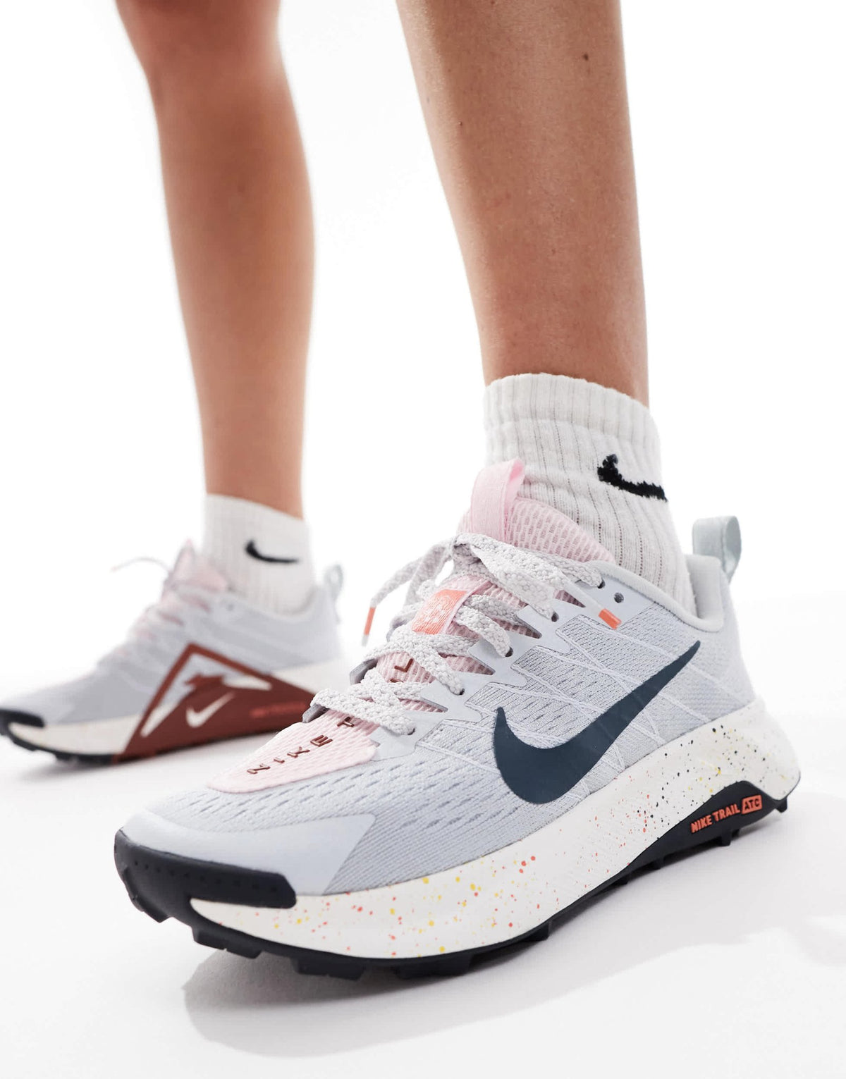 Nike Running ReactX Wildhorse trainers in grey and white - ASOS Sample Sale