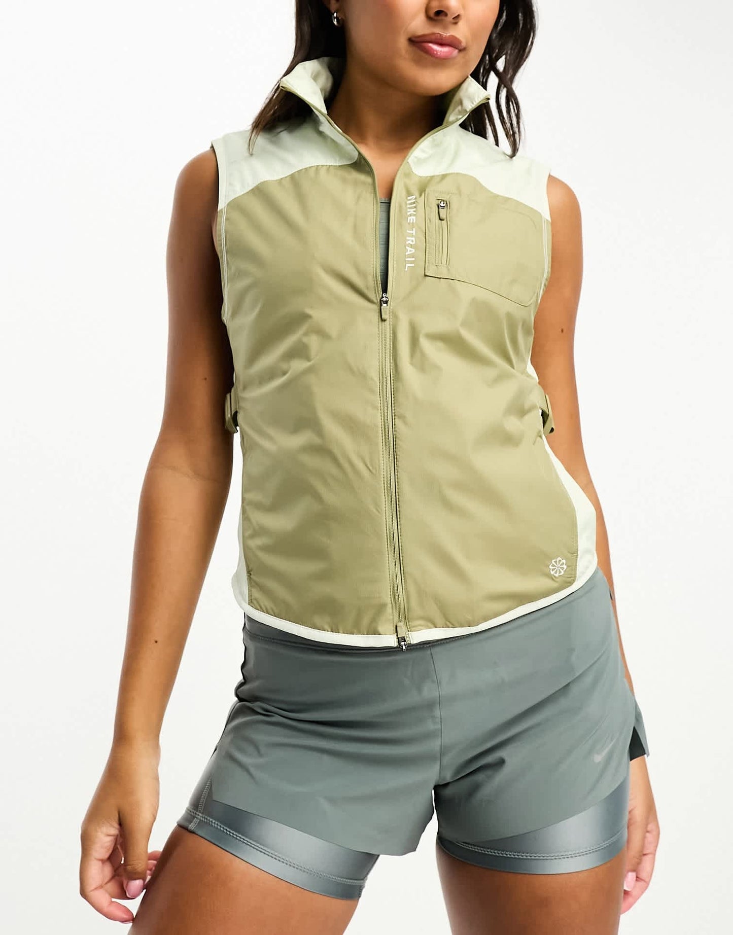 Nike Running Trail Repel vest in beige - ASOS Sample Sale