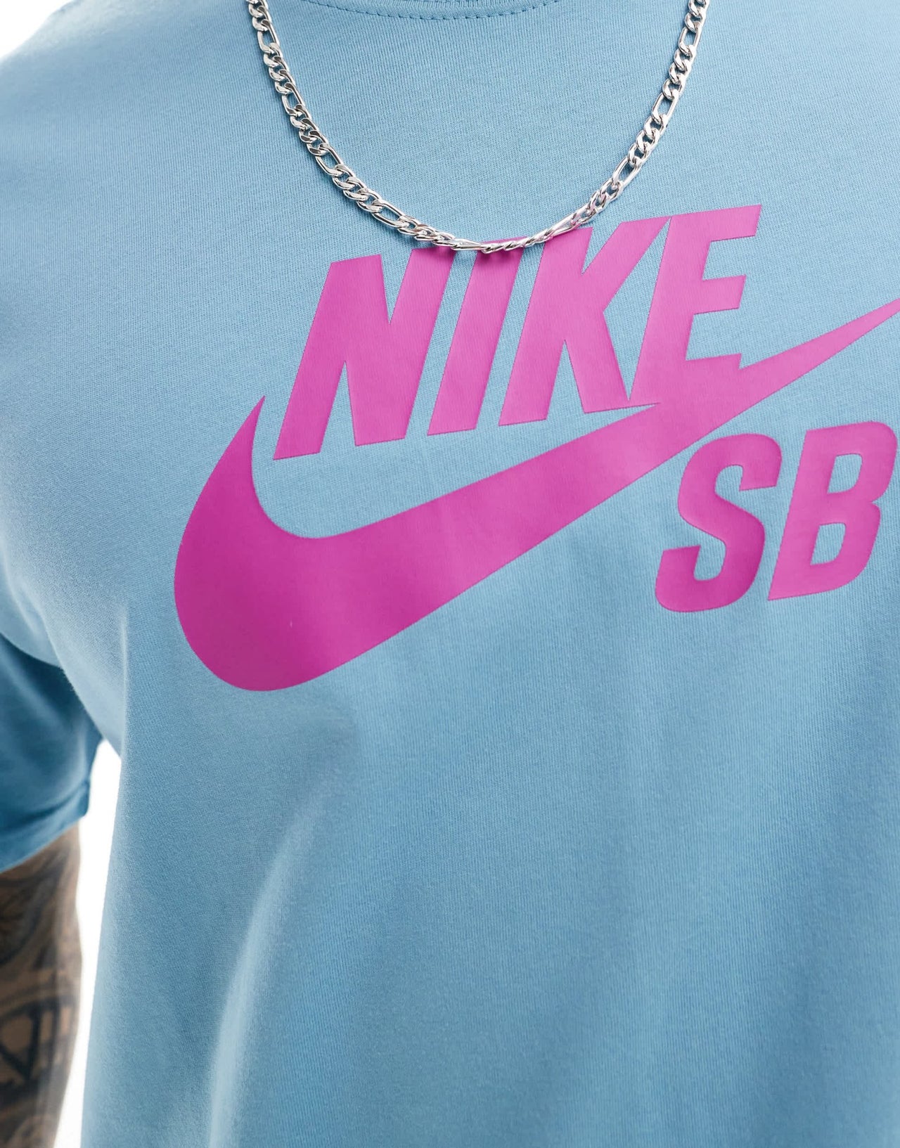 Nike SB central logo t-shirt in light blue - ASOS Sample Sale