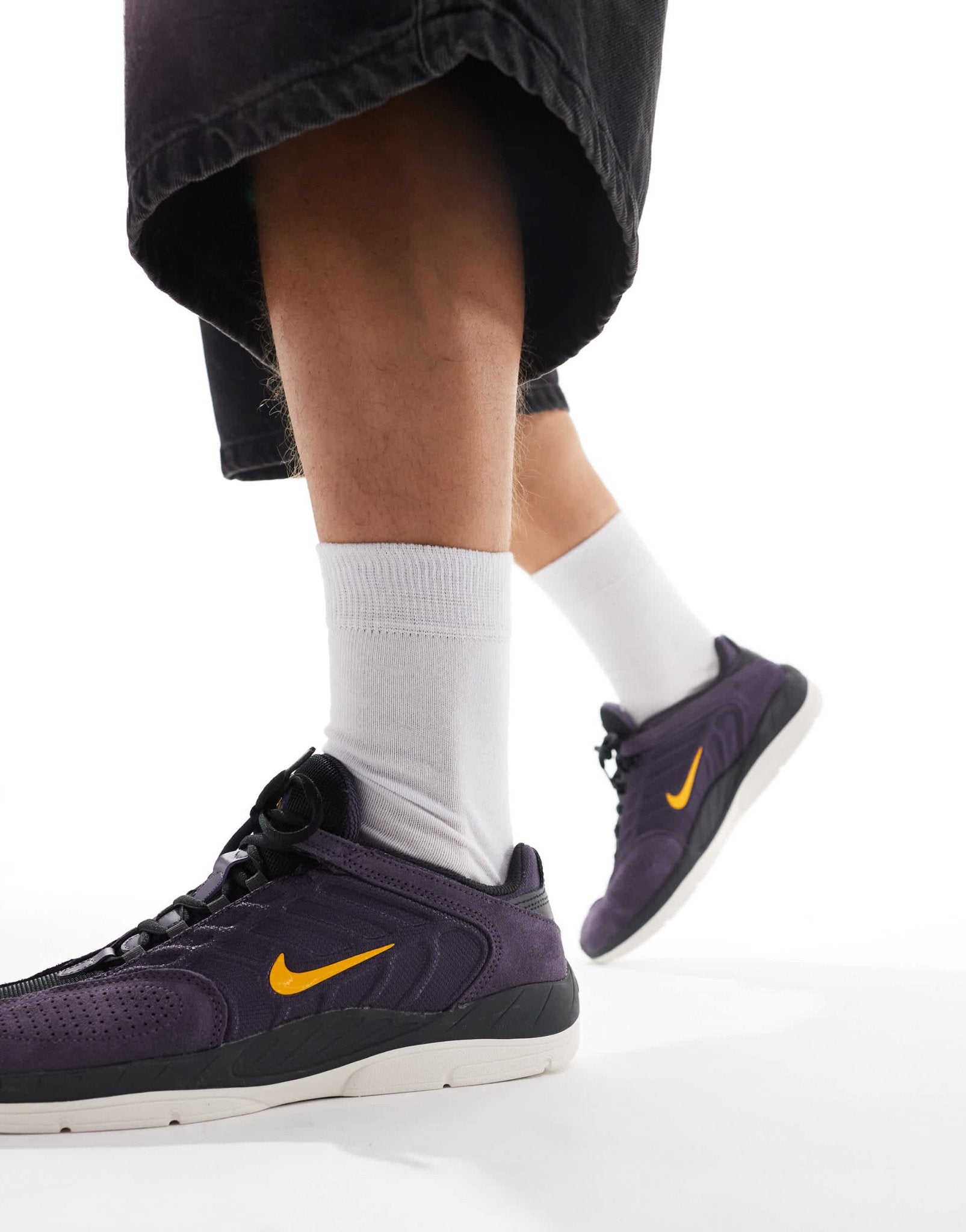 Nike SB Vertebrae trainers in dark purple - ASOS Sample Sale