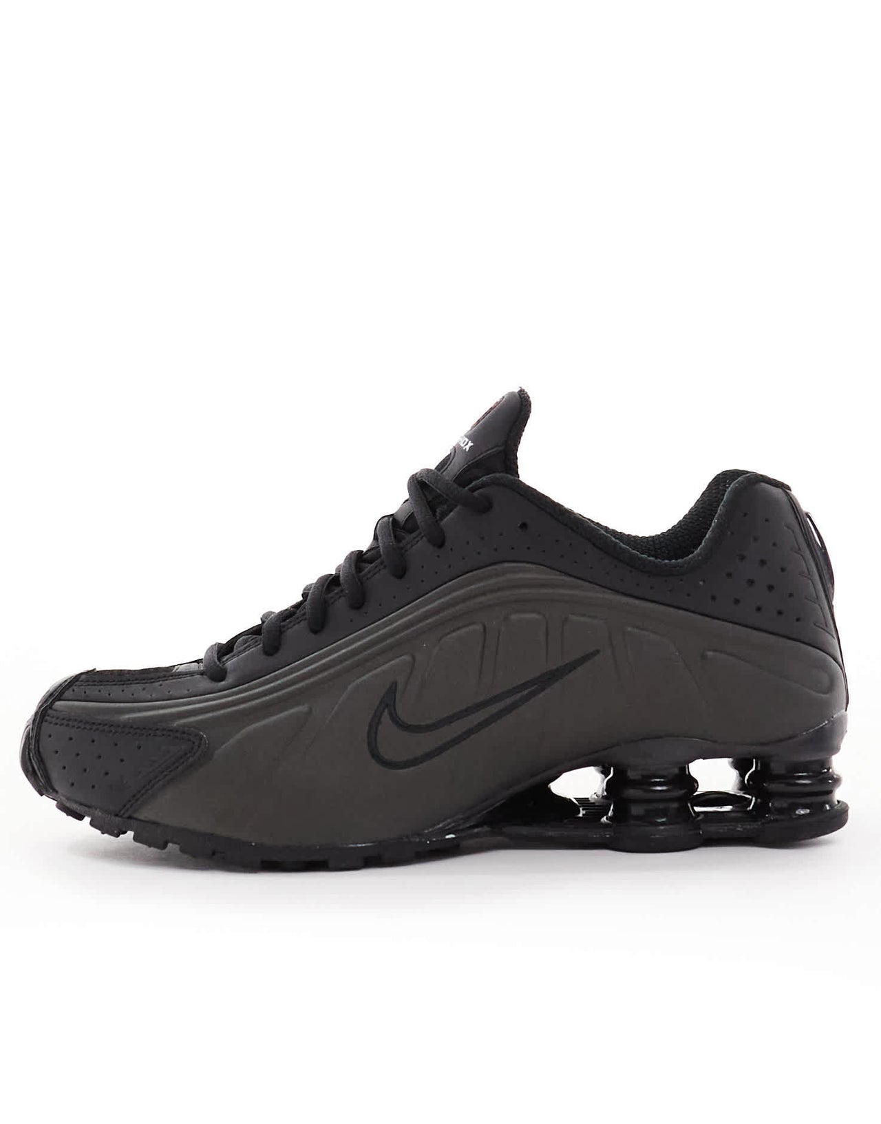 Nike Shox R4 trainers in black - ASOS Sample Sale