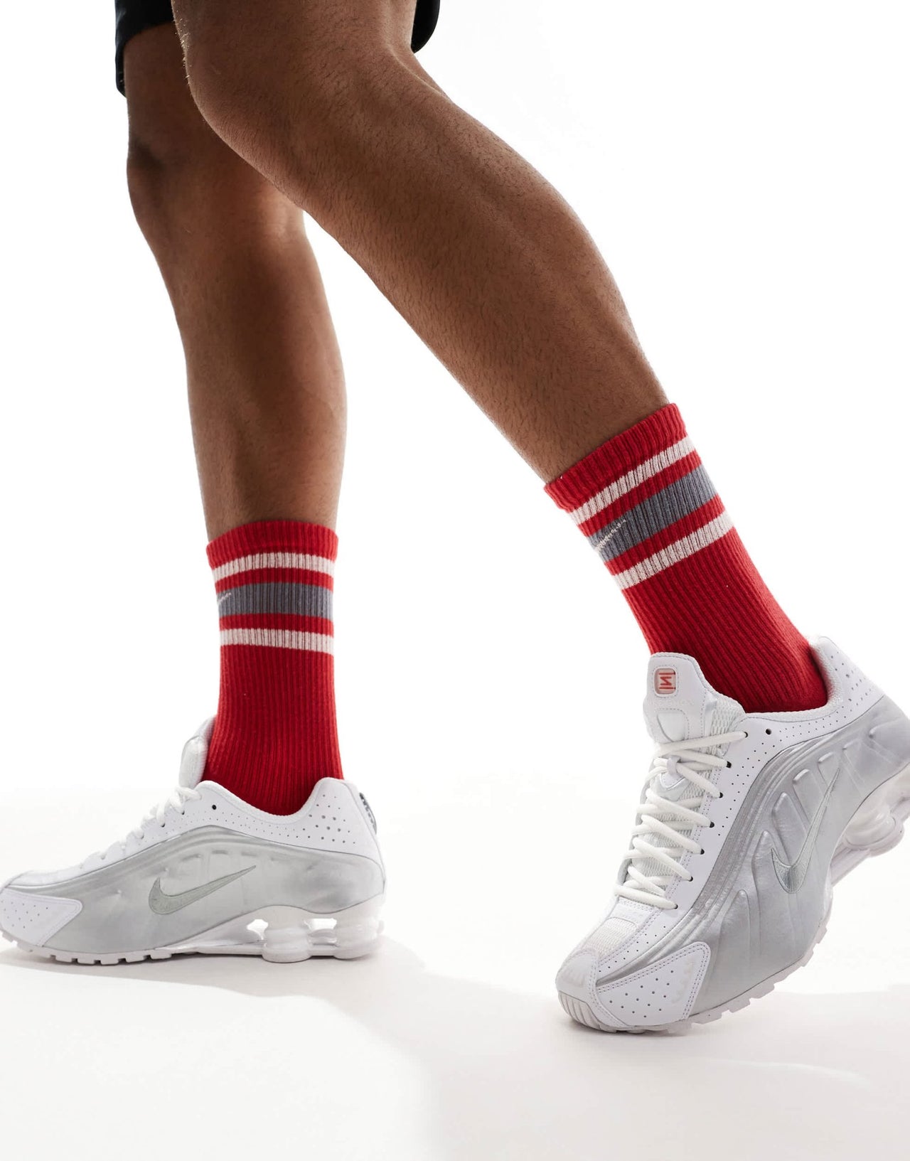 Nike Shox R4 trainers in white and metallic silver - ASOS Sample Sale