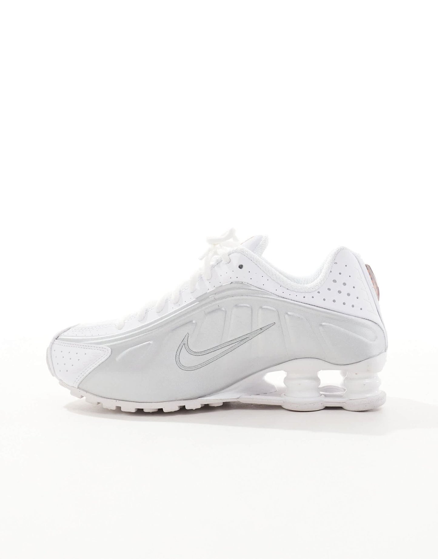 Nike Shox R4 unisex trainers in white - ASOS Sample Sale