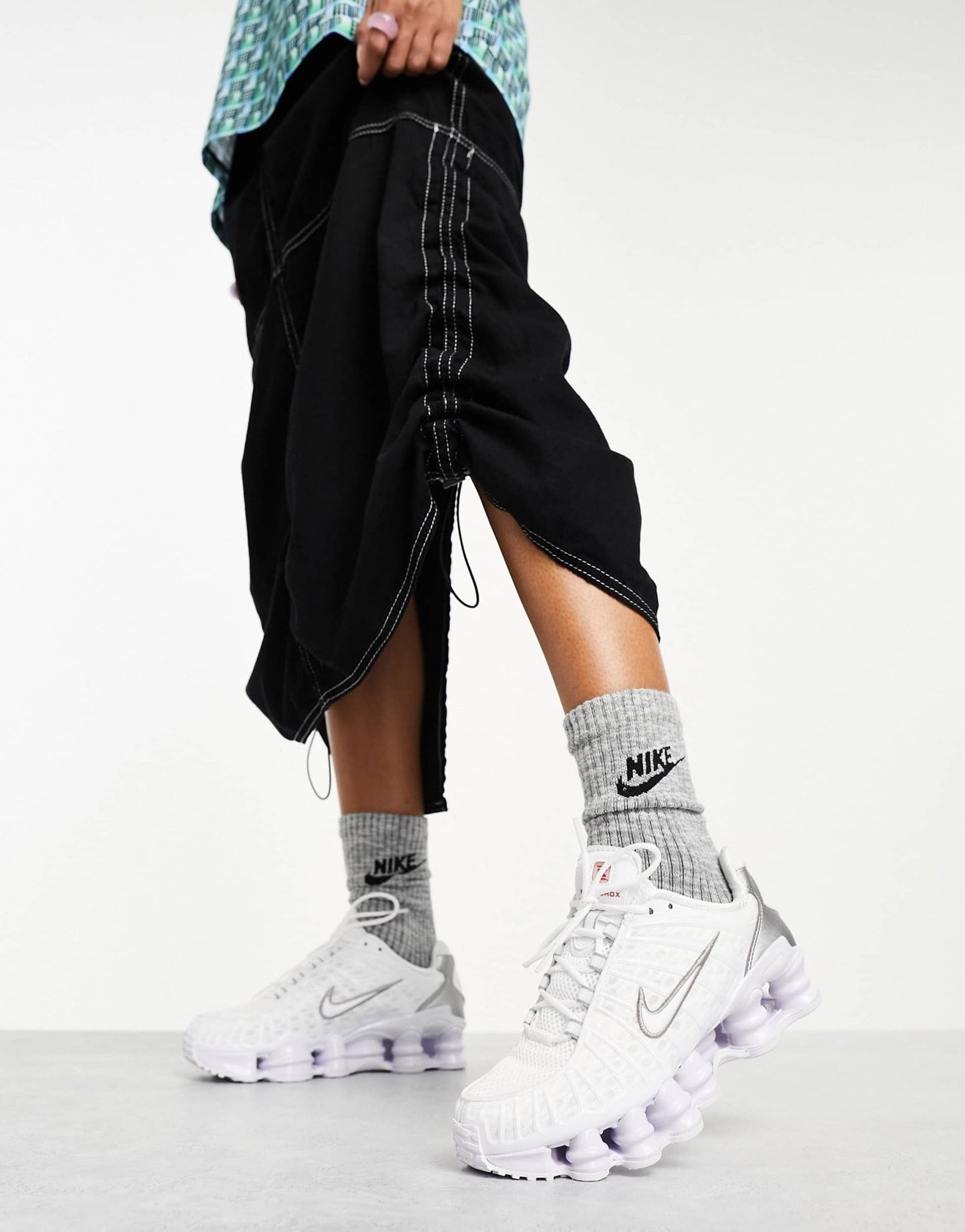 Nike Shox TL trainers in white - ASOS Sample Sale