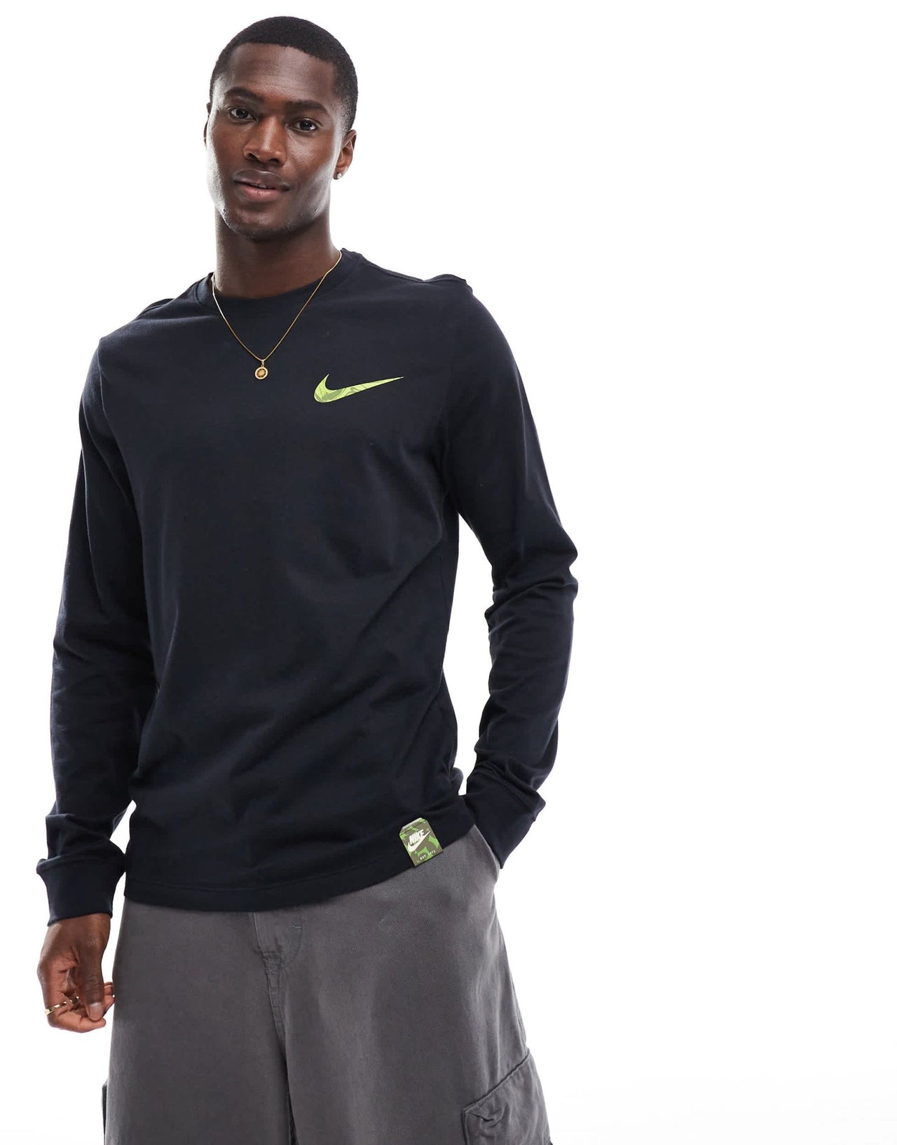 Nike Slow Your Sole graphic graphic longsleeve t-shirt in black - ASOS Sample Sale