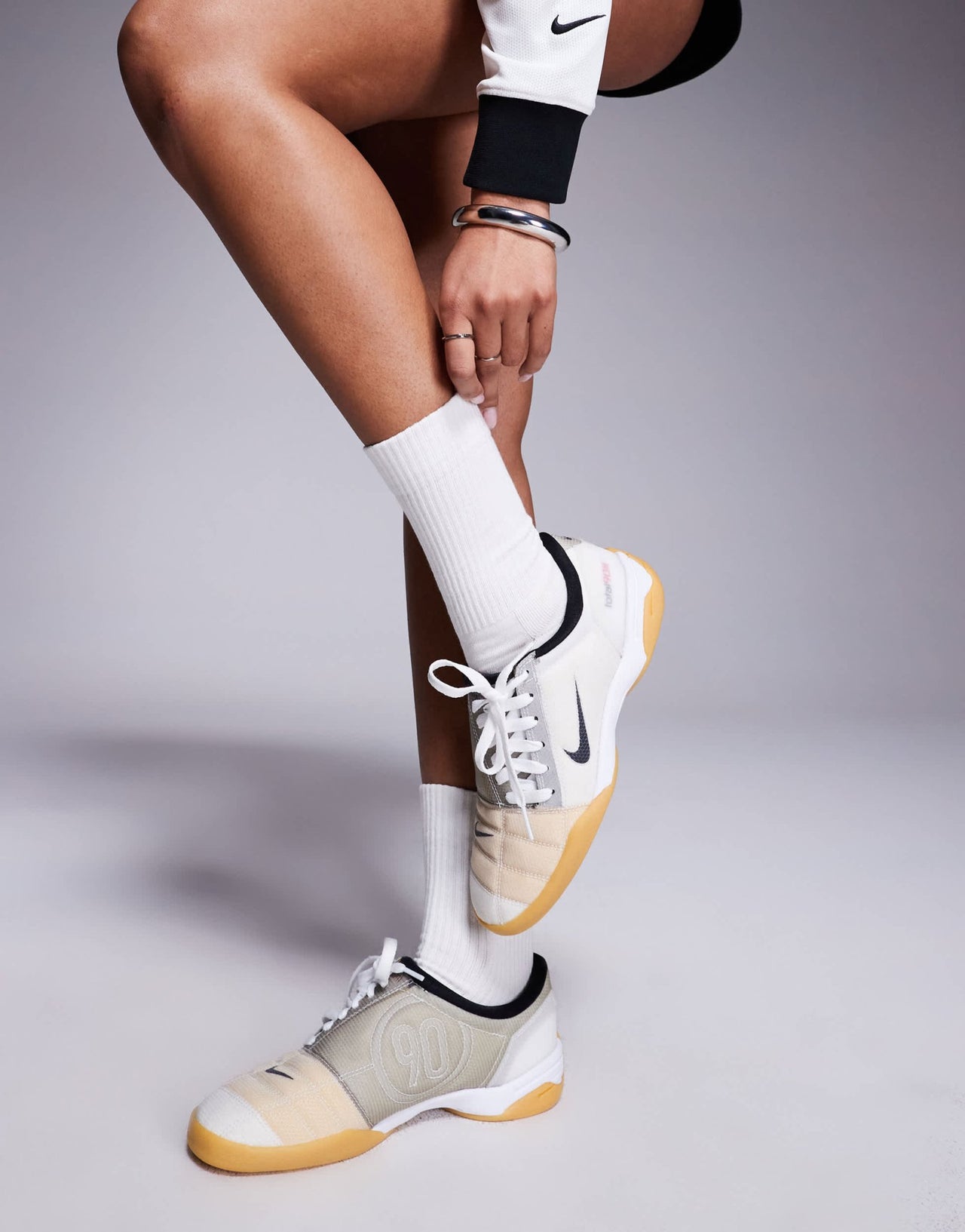 Nike T90 trainers in white & black - ASOS Sample Sale
