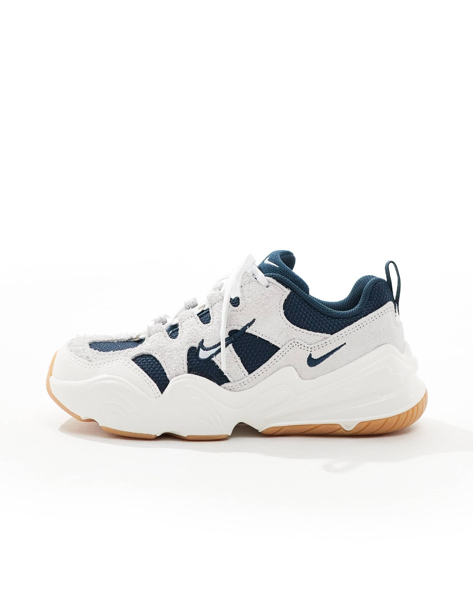 Nike Tech Hera trainers in off white with navy detail - ASOS Sample Sale