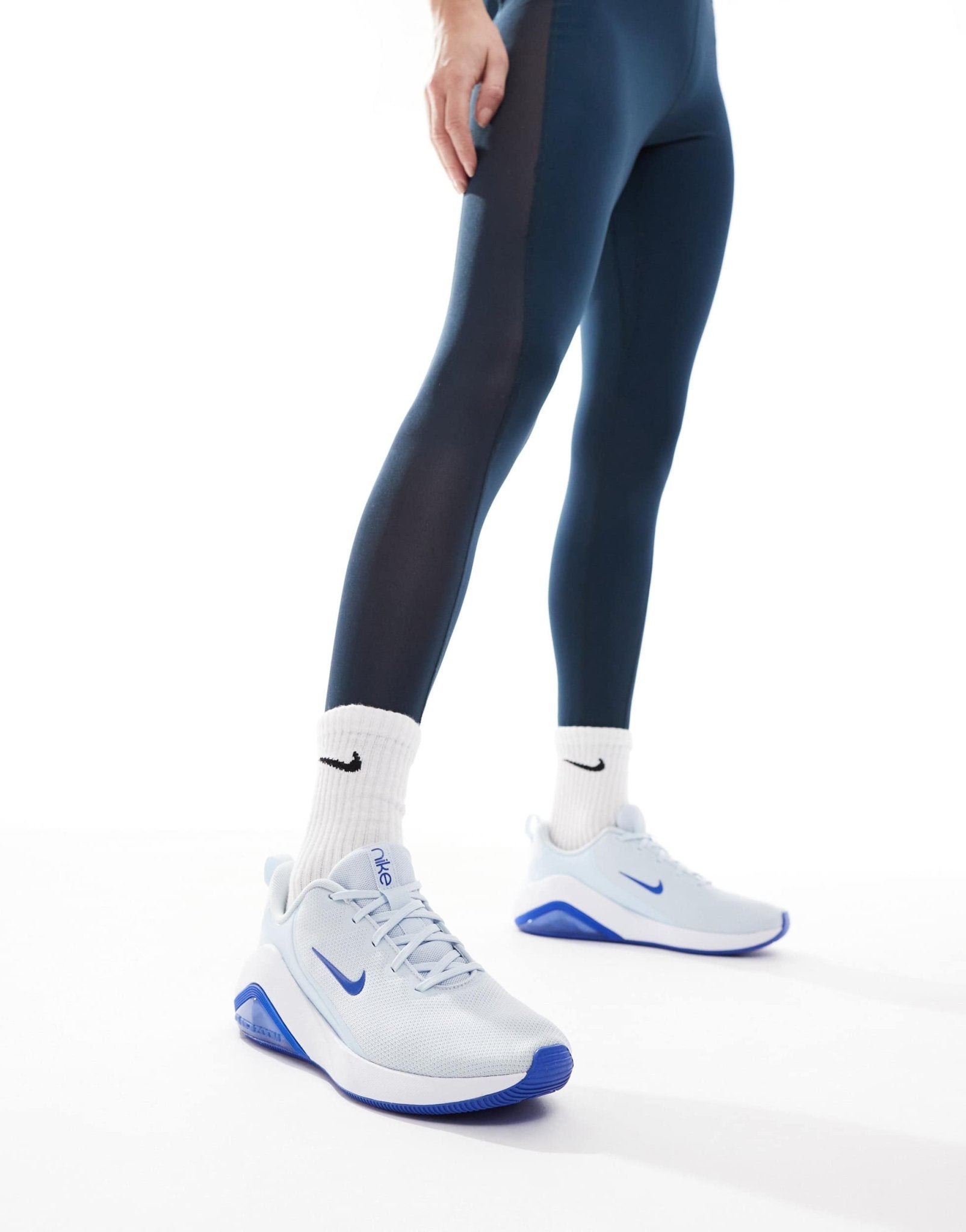 Nike Training Air Zoom Bella 7 trainers in blue and white - ASOS Sample Sale