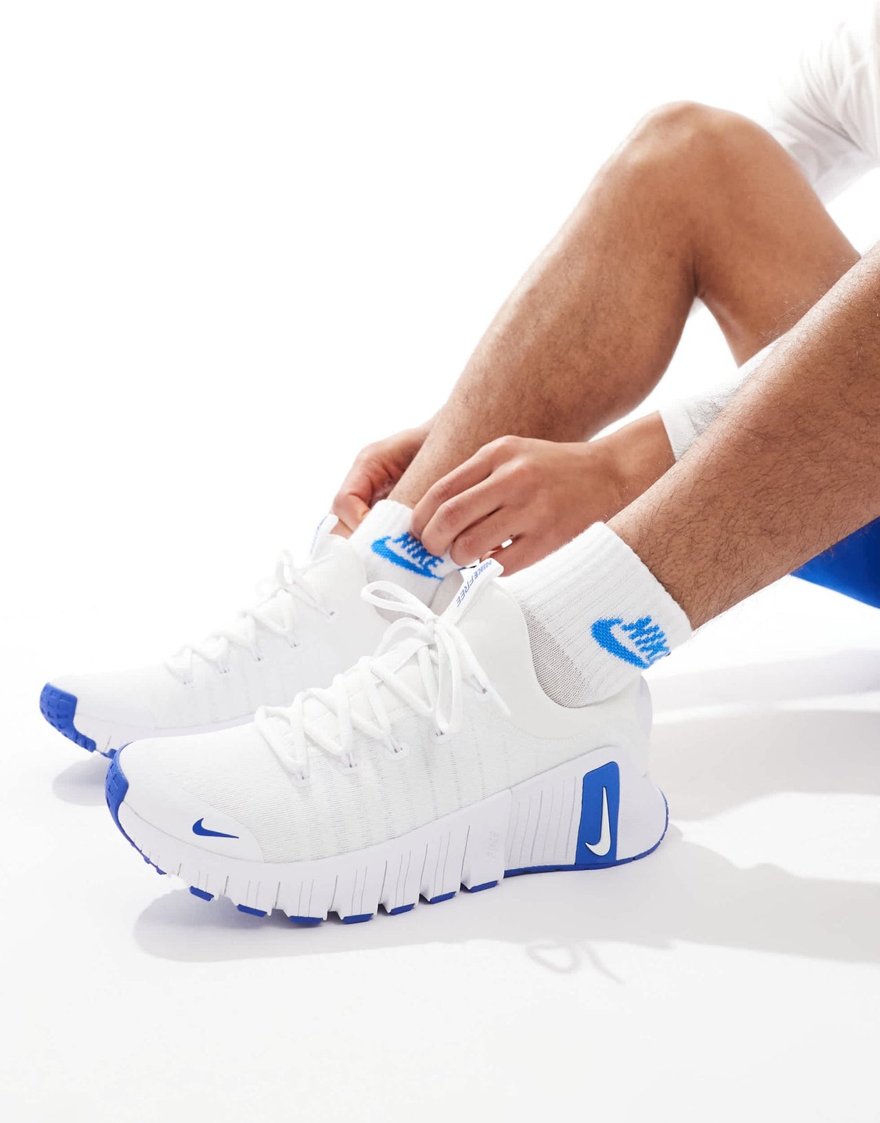 Nike Training Free Metcon 6 trainers in white and blue - ASOS Sample Sale