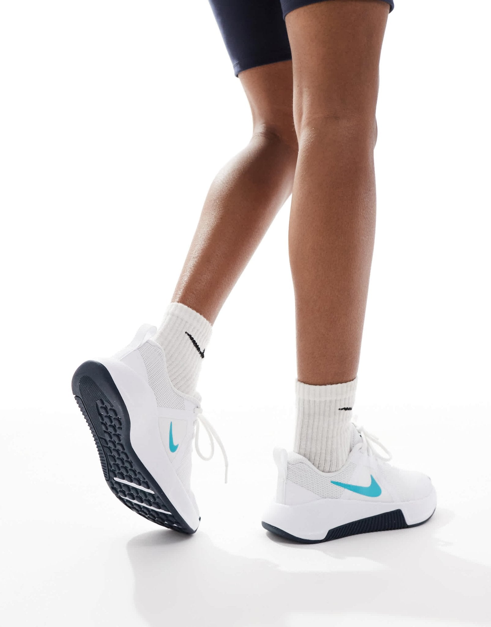 Nike Training MC 3 trainers in white and blue - ASOS Sample Sale