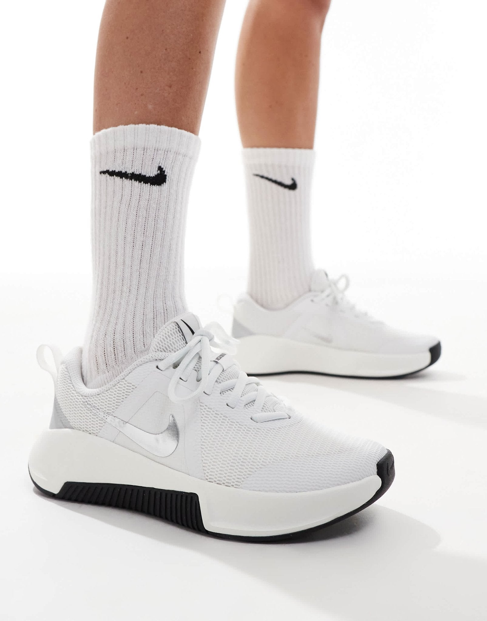 Nike Training MC 3 trainers in white and silver - ASOS Sample Sale