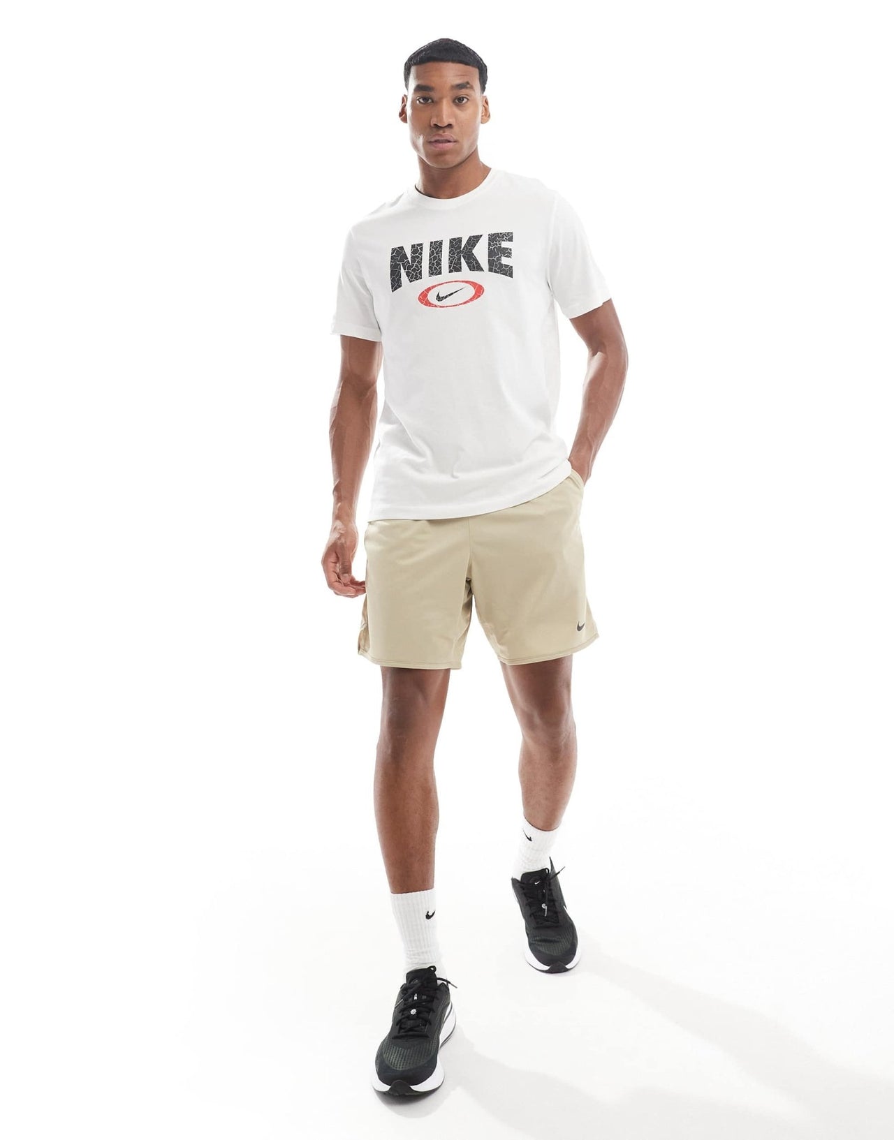Nike Training oval swoosh graphic t-shirt in white - ASOS Sample Sale