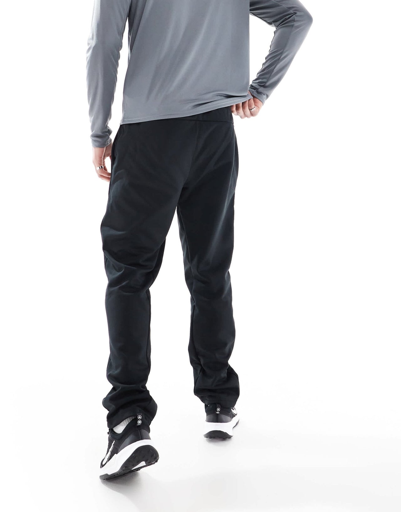Nike Training Therma - Fit joggers in black - ASOS Sample Sale