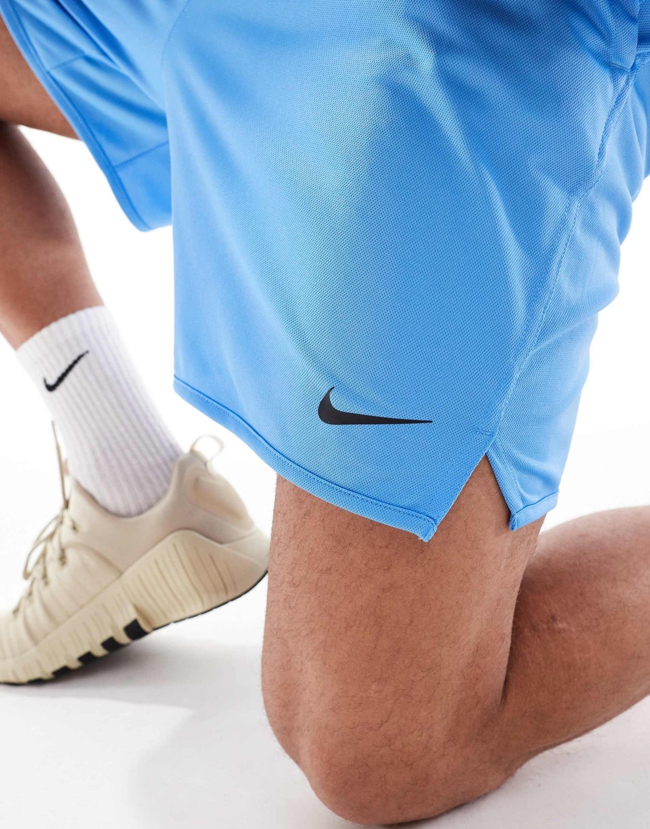 Nike Training Totality Dri - FIT knit 7inch shorts in blue - ASOS Sample Sale