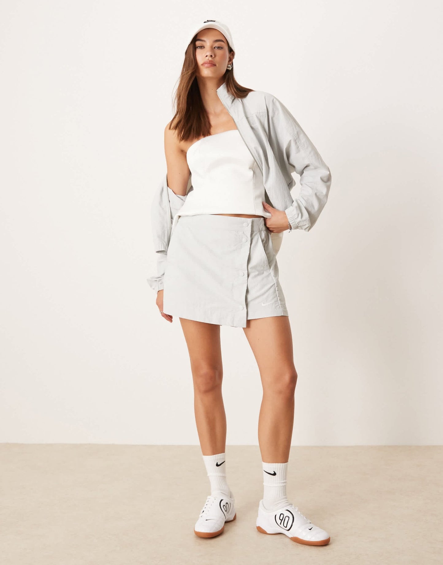 Nike Trend Essential 3inch skort in silver - ASOS Sample Sale