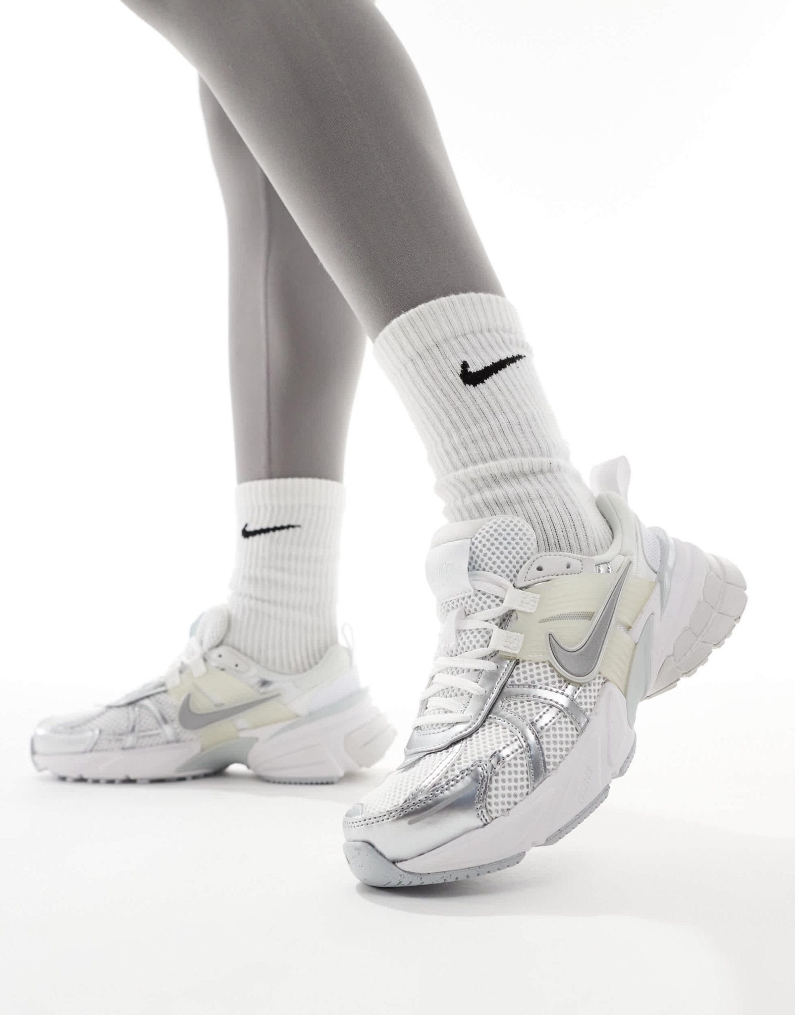 Nike V2K Run trainers in white and silver - ASOS Sample Sale