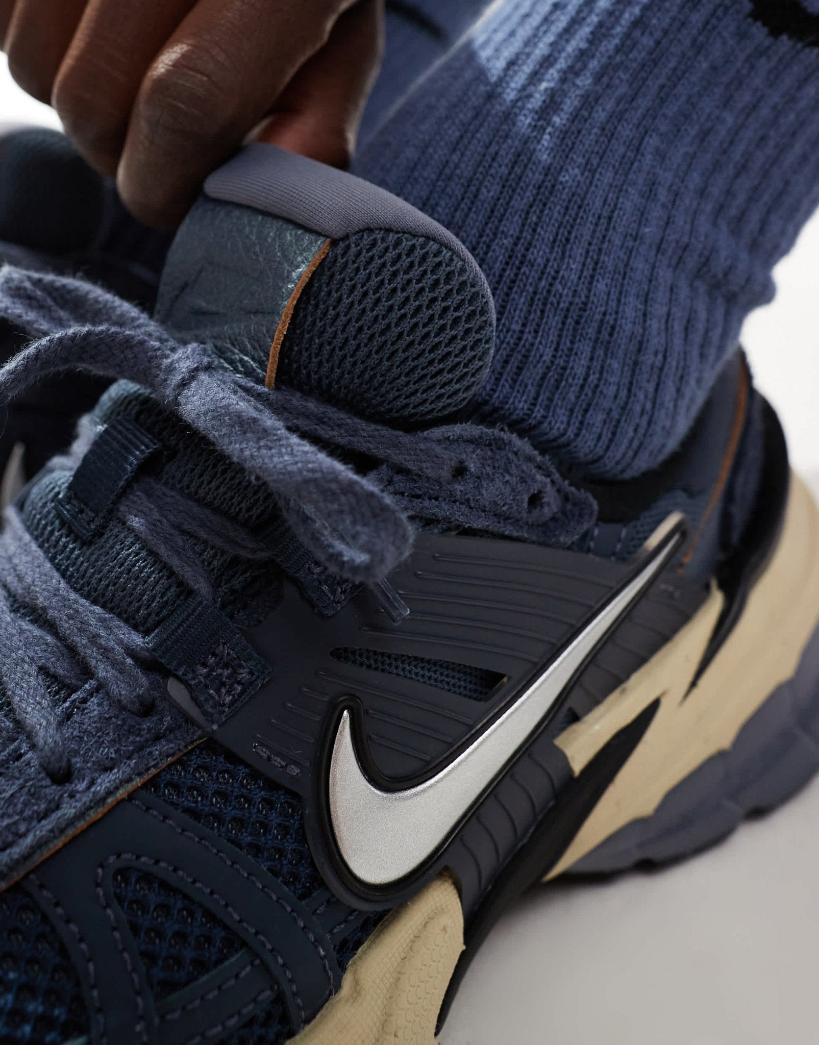 Nike V2K Run unisex trainers in blue and silver - ASOS Sample Sale