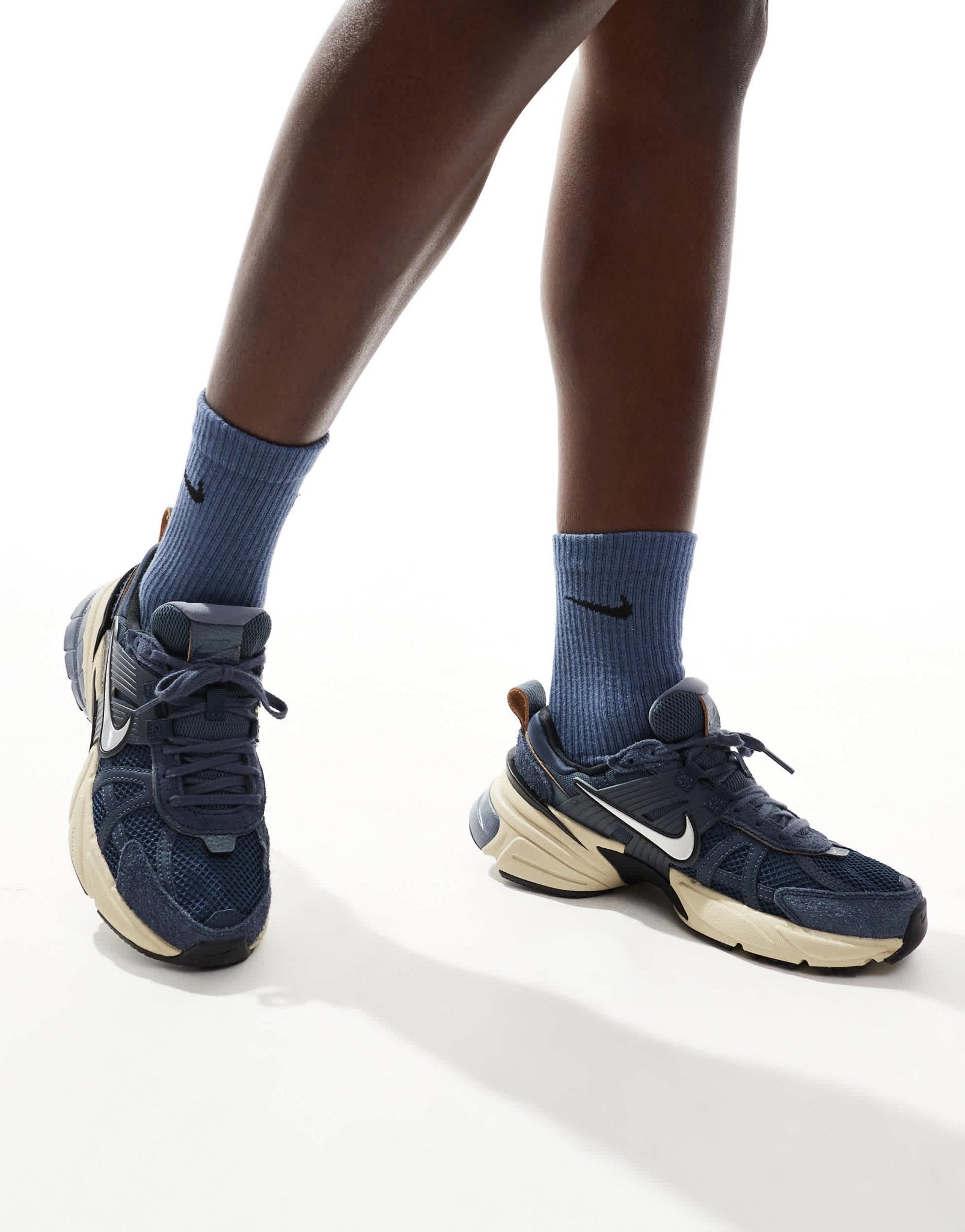 Nike V2K Run unisex trainers in blue and silver - ASOS Sample Sale