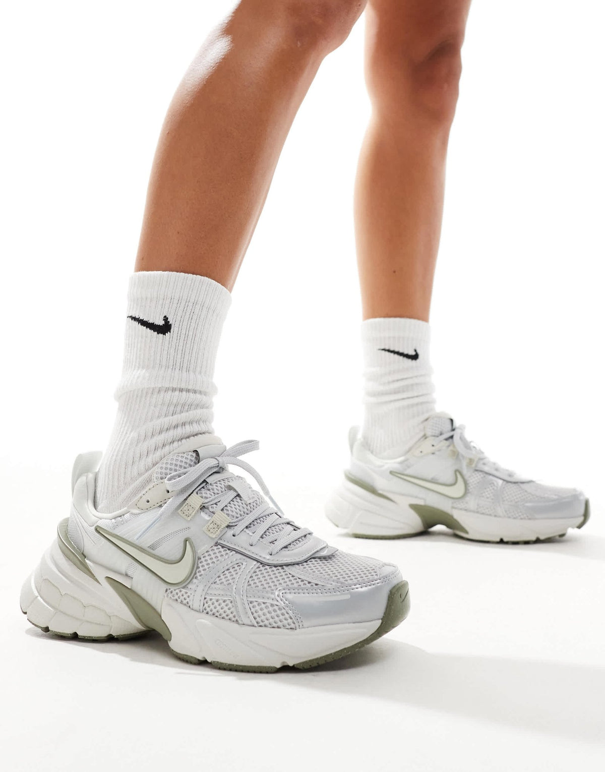 Nike V2K Run unisex trainers in white, green and silver - ASOS Sample Sale