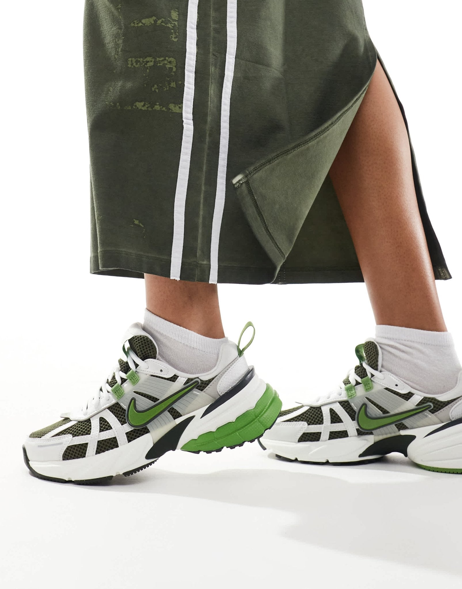 Nike V2K trainers in white and green - ASOS Sample Sale
